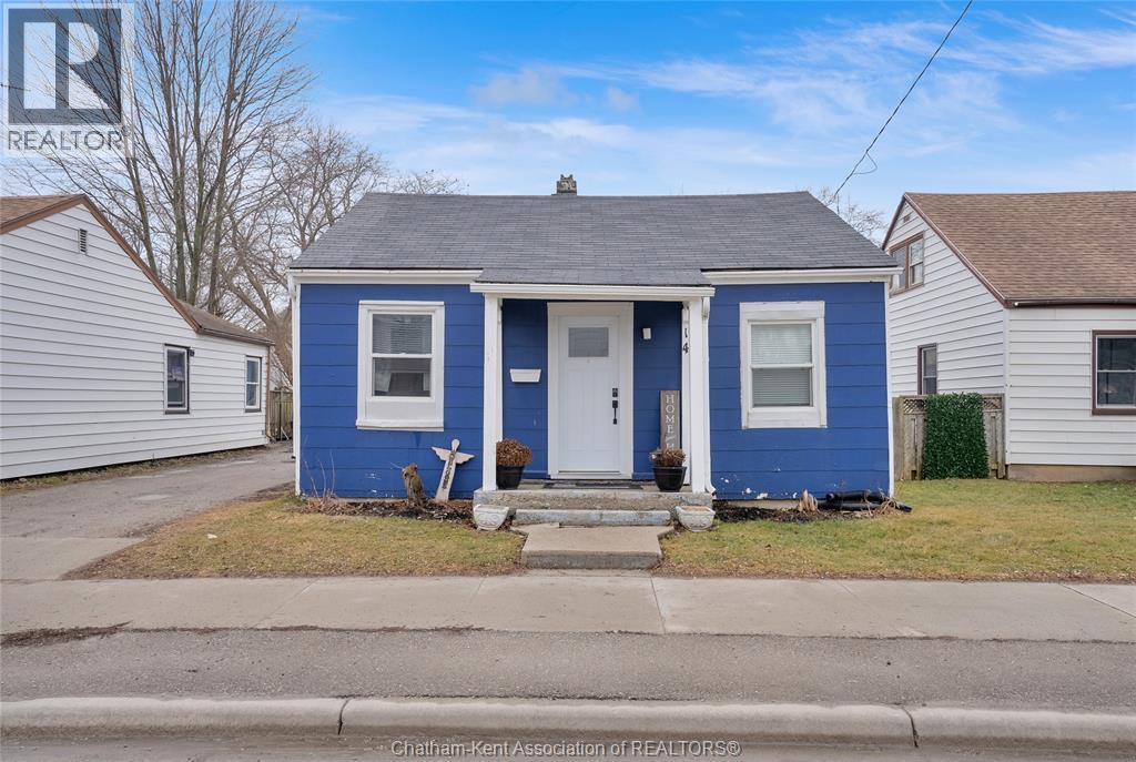 MLS# 26008026: 14 McNaughton AVENUE, Wallaceburg, Canada