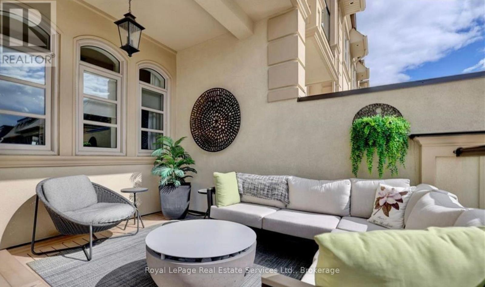 214 Dorval Drive, Oakville, Ontario  L6K 0H3 - Photo 12 - W12994290