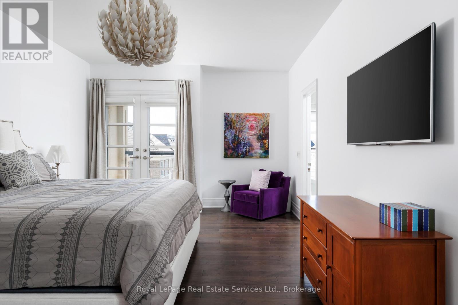 214 Dorval Drive, Oakville, Ontario  L6K 0H3 - Photo 16 - W12994290