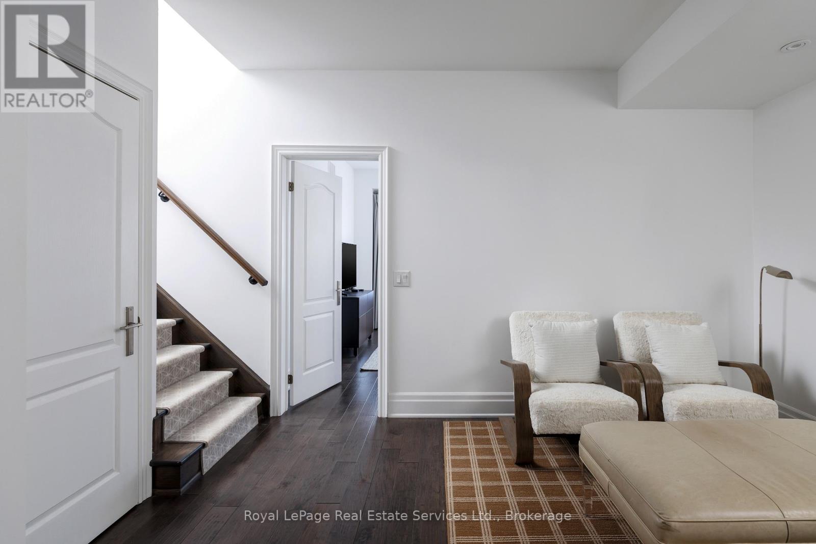 214 Dorval Drive, Oakville, Ontario  L6K 0H3 - Photo 28 - W12994290