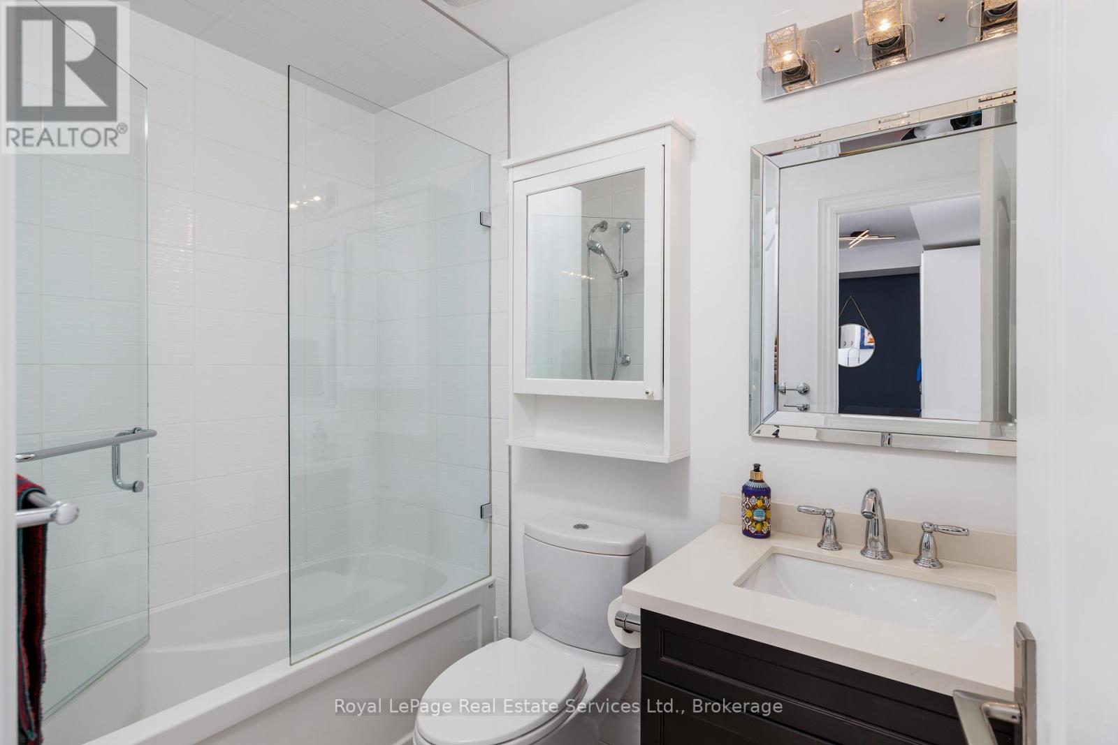 214 Dorval Drive, Oakville, Ontario  L6K 0H3 - Photo 31 - W12994290