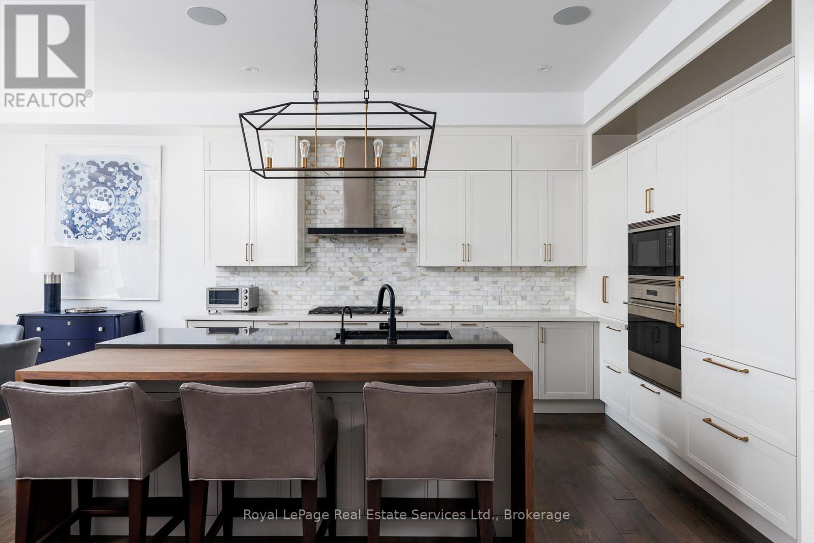 214 Dorval Drive, Oakville, Ontario  L6K 0H3 - Photo 8 - W12994290