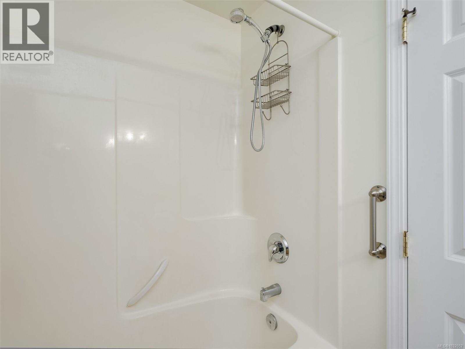 2087 James White Blvd, Sidney, British Columbia  V8L 4G5 - Photo 17 - 1032052