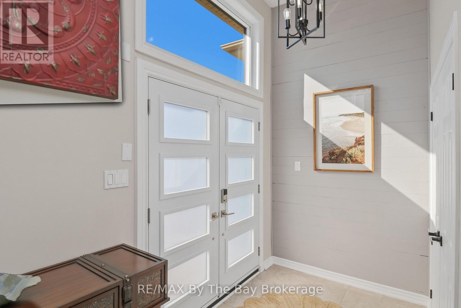 18 Maple Drive, Clearview, Ontario  L9Z 0A7 - Photo 13 - S12994264