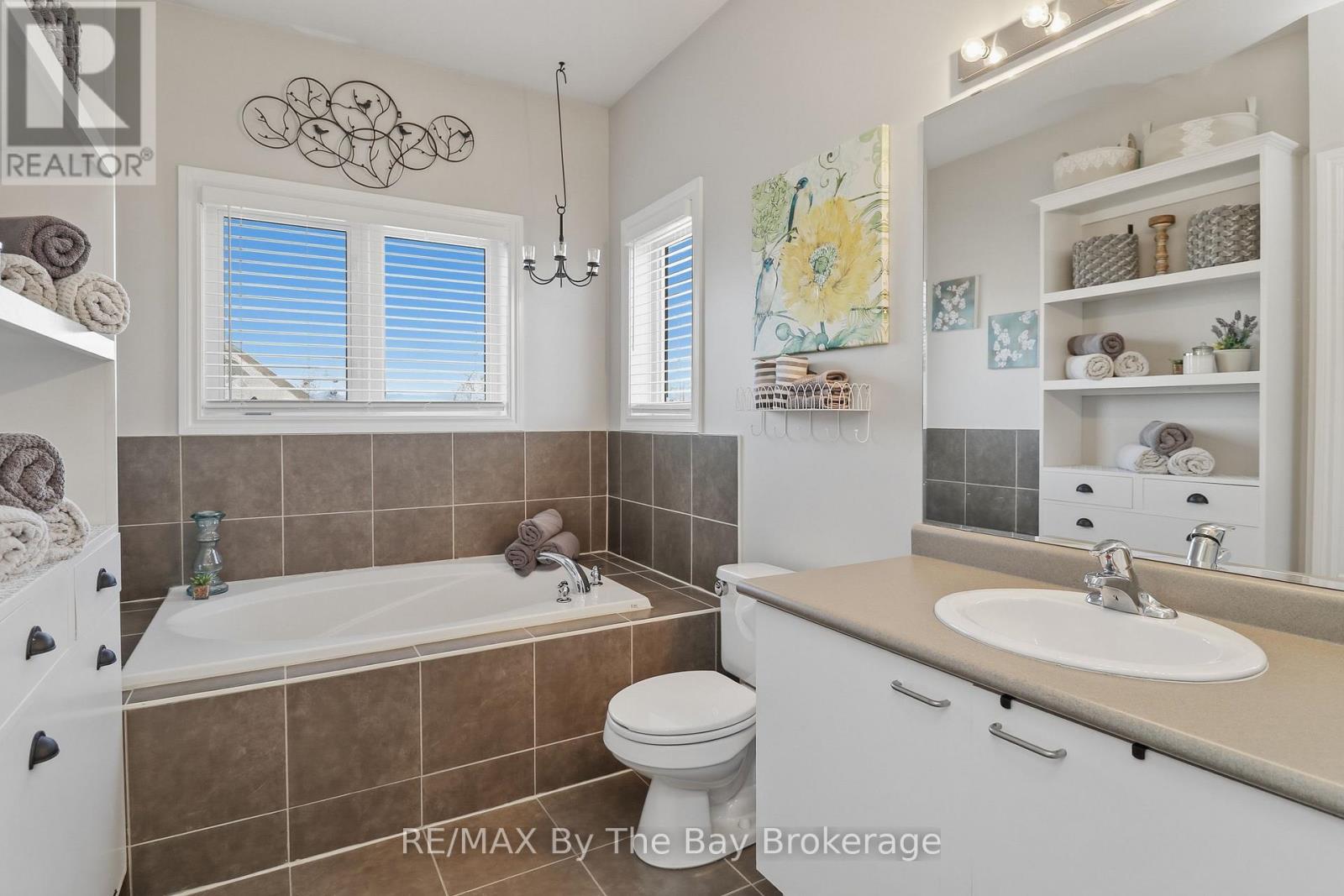 18 Maple Drive, Clearview, Ontario  L9Z 0A7 - Photo 29 - S12994264