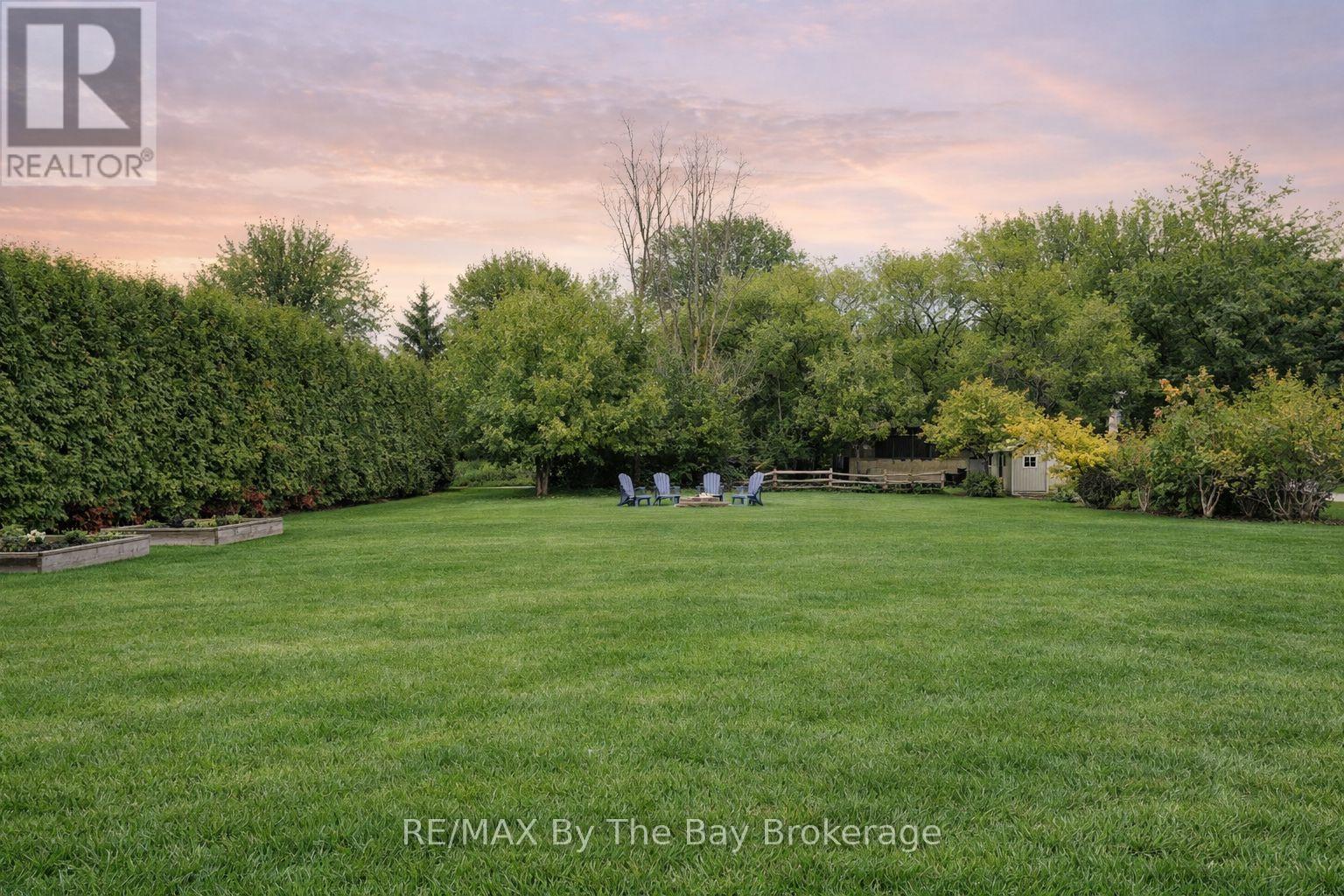 18 Maple Drive, Clearview, Ontario  L9Z 0A7 - Photo 7 - S12994264