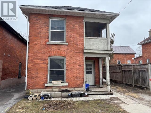 176 Mississaga Street W, Orillia, Ontario  L3V 3B5 - Photo 2 - S12994266