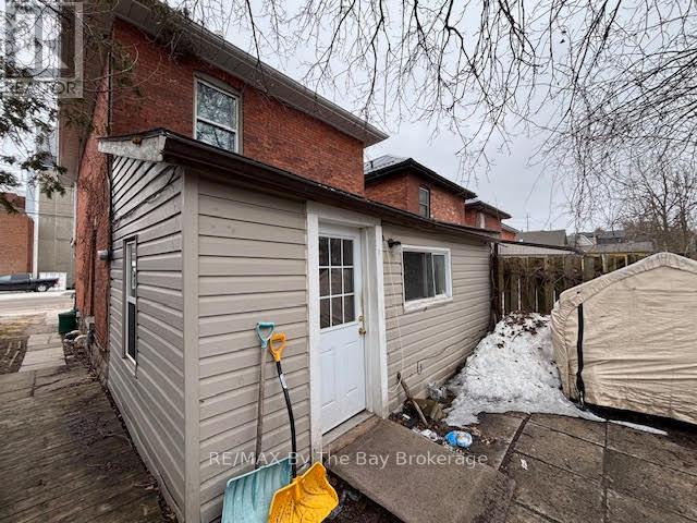 176 Mississaga Street W, Orillia, Ontario  L3V 3B5 - Photo 4 - S12994266