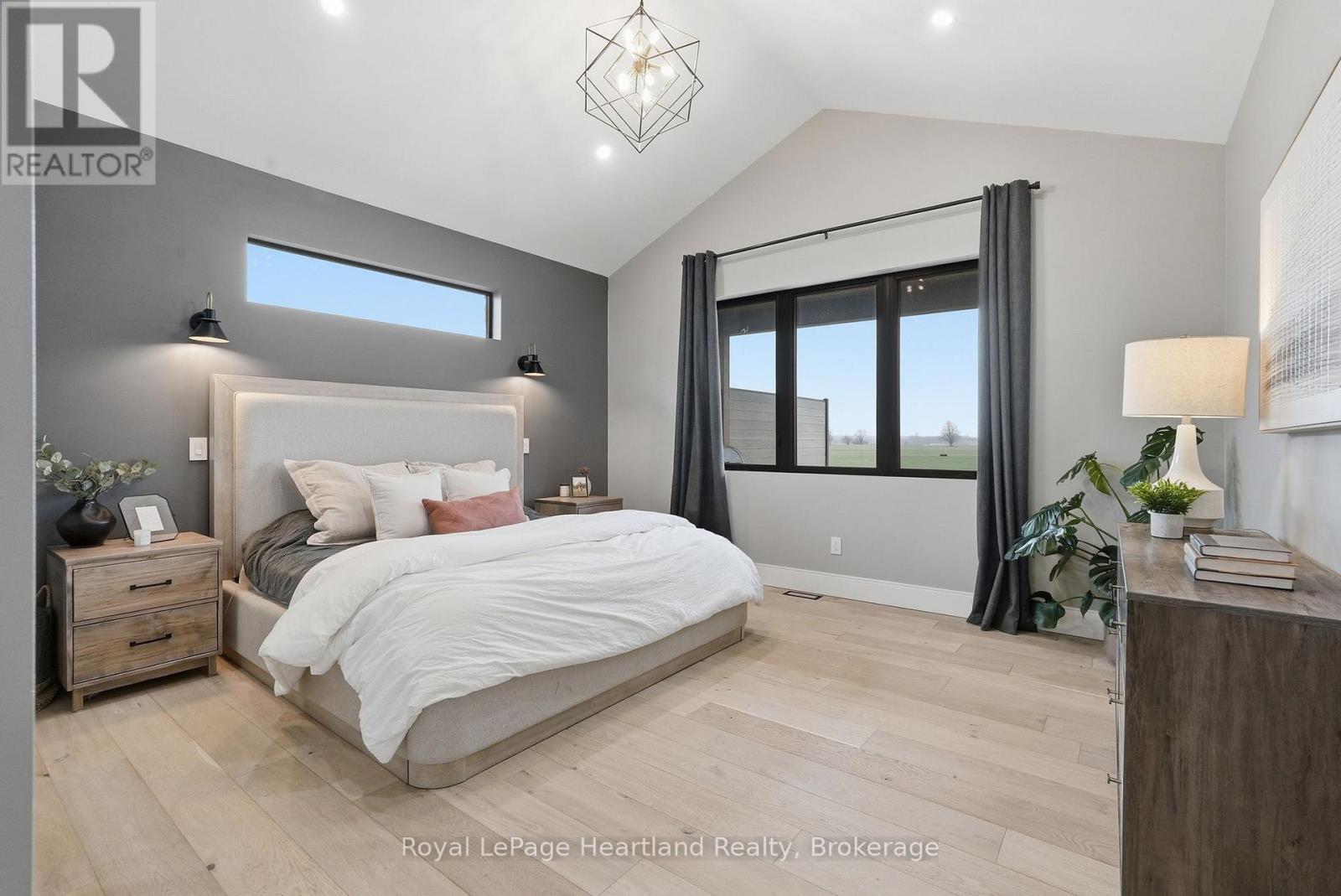 16 Minto Street S, Minto, Ontario  N0G 1M0 - Photo 25 - X12994316