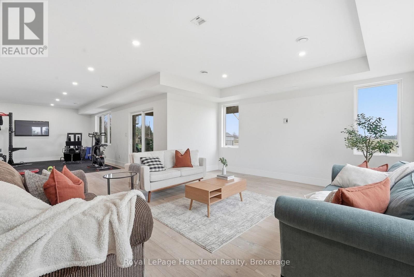 16 Minto Street S, Minto, Ontario  N0G 1M0 - Photo 33 - X12994316