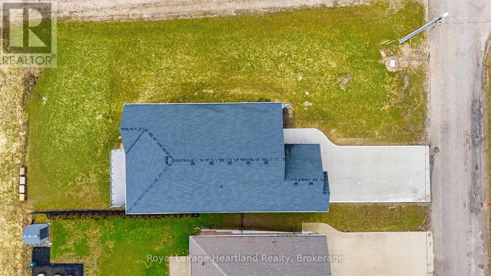 16 Minto Street S, Minto, Ontario  N0G 1M0 - Photo 47 - X12994316