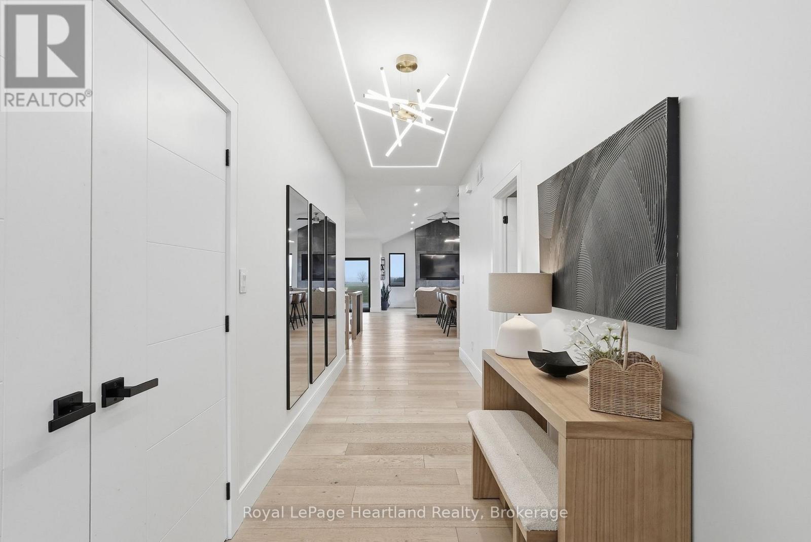 16 Minto Street S, Minto, Ontario  N0G 1M0 - Photo 6 - X12994316