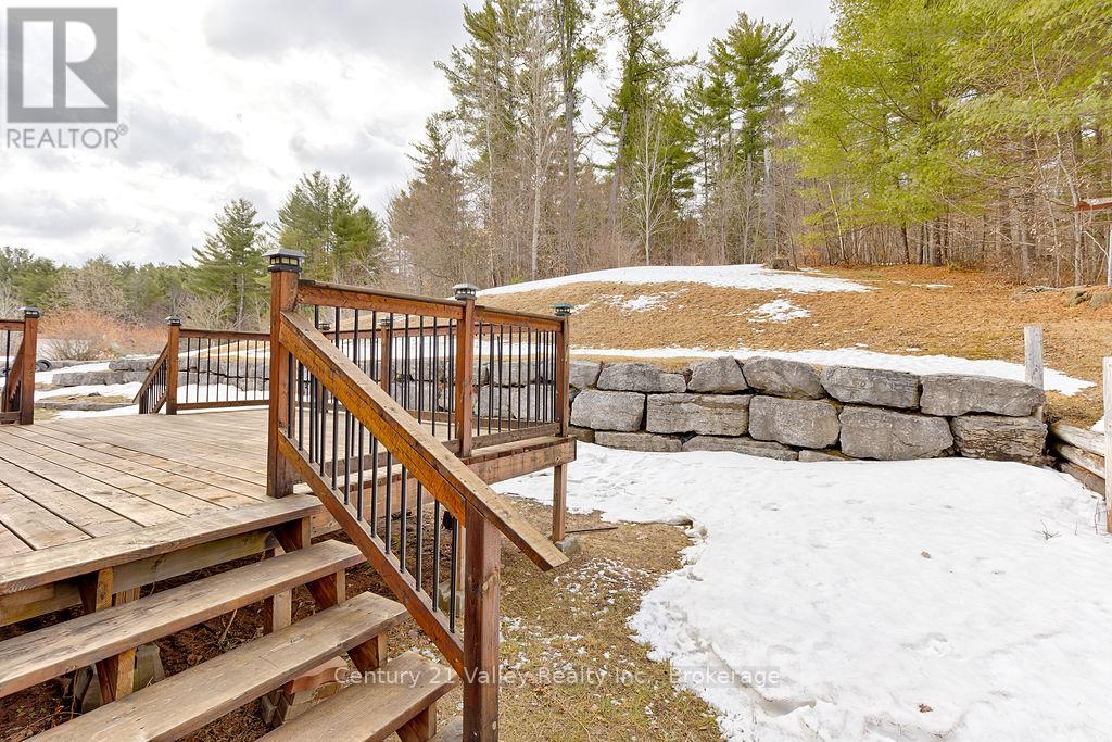 107 Augsburg Road, Bonnechere Valley, Ontario K0J 1T0 - Photo 6 - X12993374