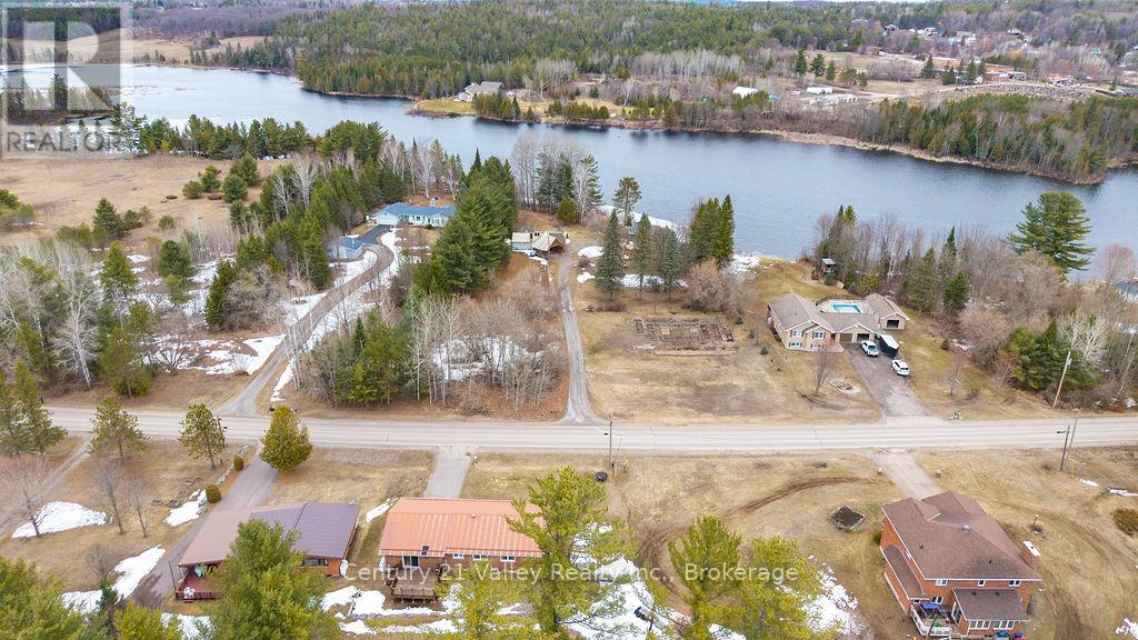 107 Augsburg Road, Bonnechere Valley, Ontario K0J 1T0 - Photo 7 - X12993374