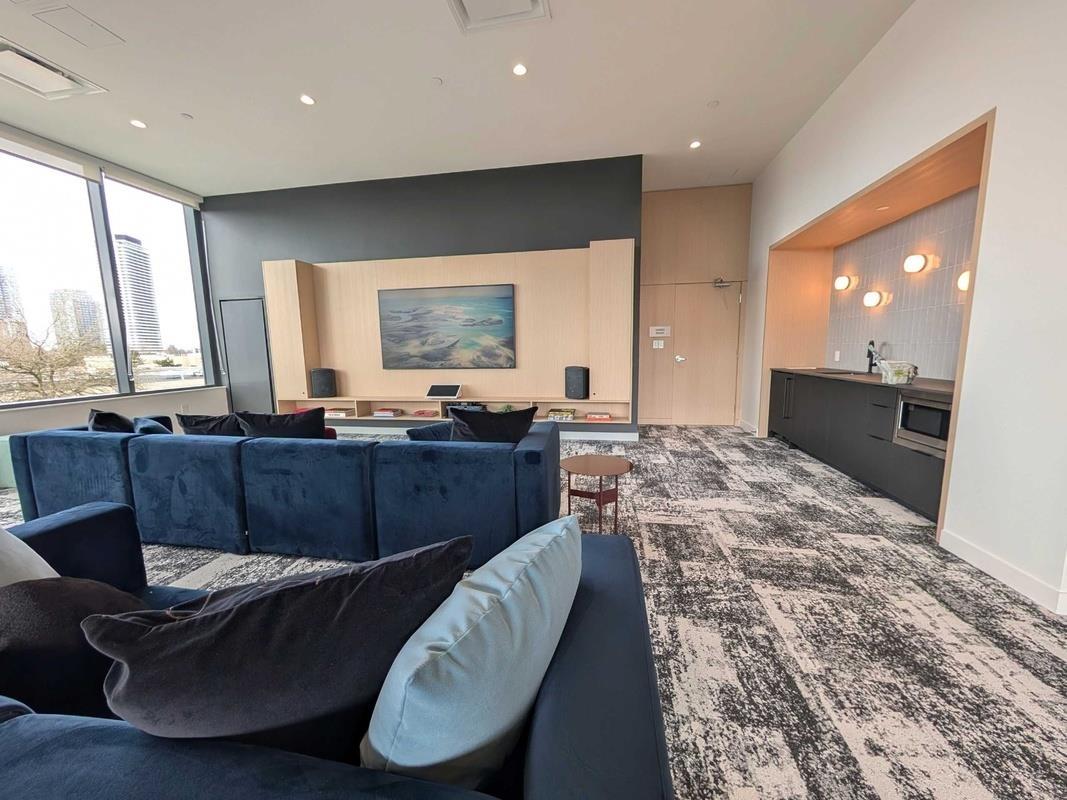 6f 13738 Central Avenue, Surrey, British Columbia V3T 0X5 - Photo 16 - R3111037