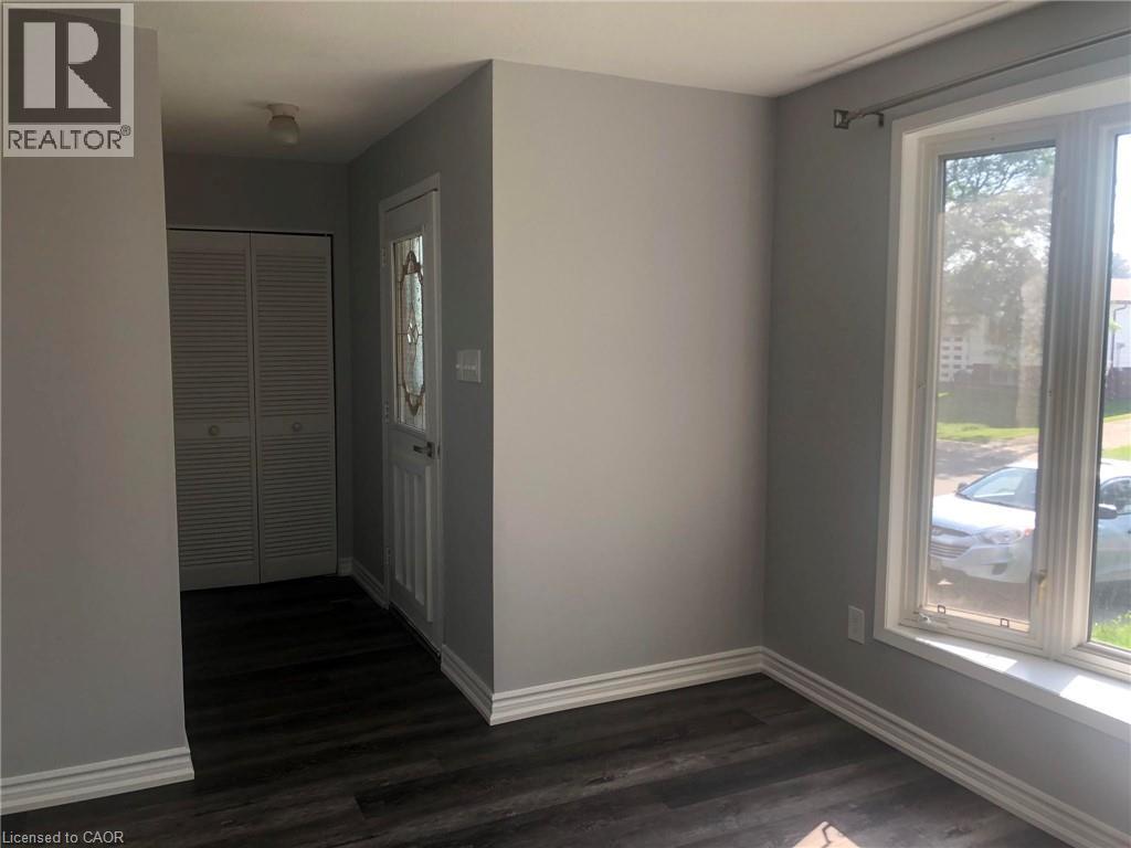 29 Birchcliffe Crescent, Hamilton, Ontario  L8T 4K6 - Photo 4 - 40820405