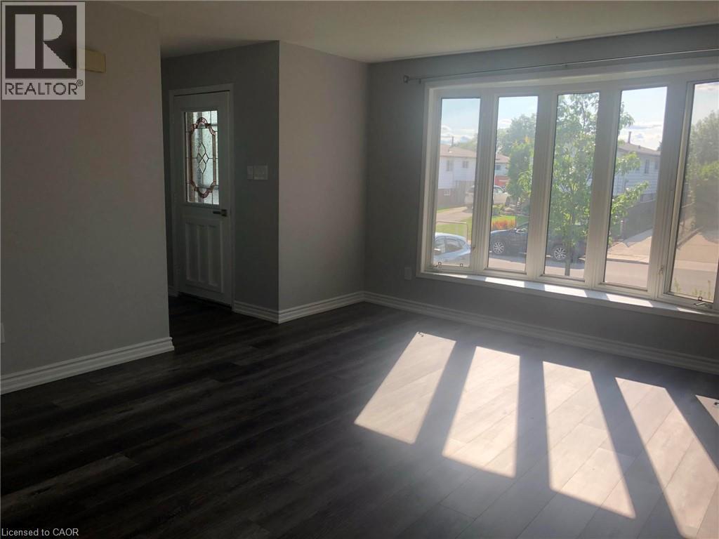 29 Birchcliffe Crescent, Hamilton, Ontario  L8T 4K6 - Photo 5 - 40820405