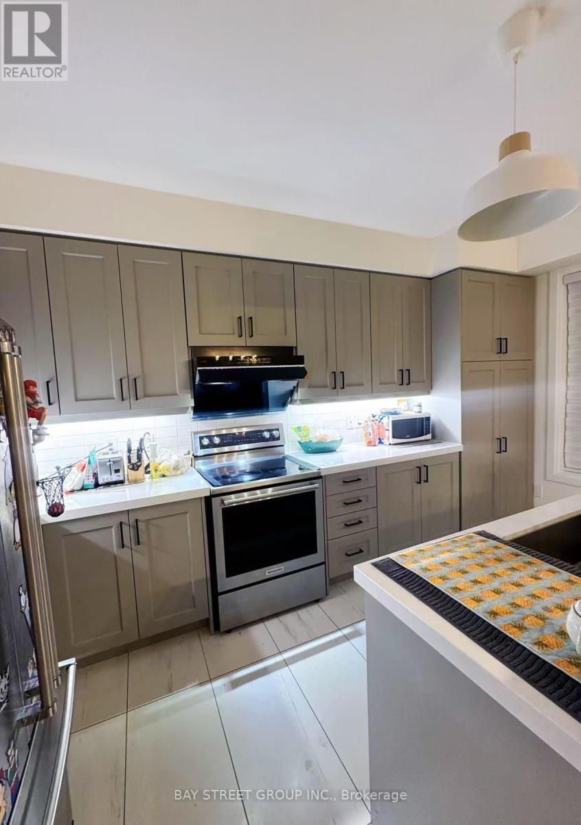 Main 82 Robert Eaton Avenue, Markham, Ontario L3S 0G2 - Photo 5 - N12932490