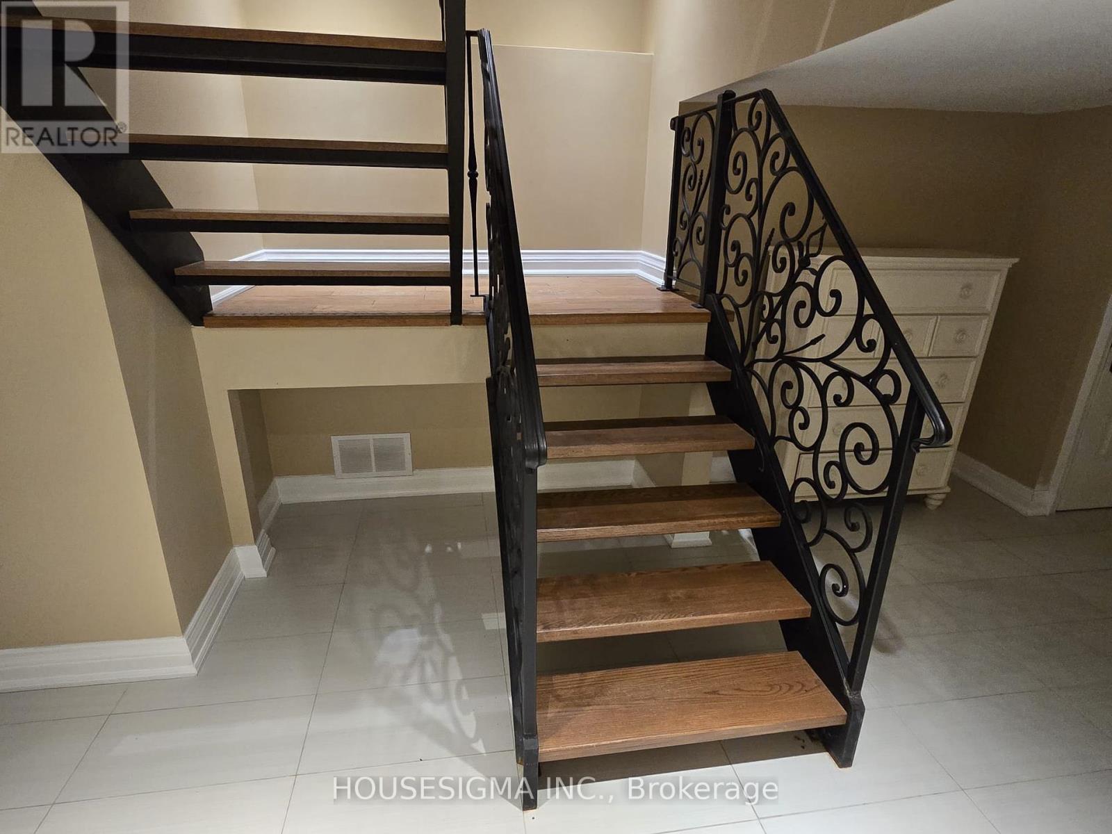 Lorem Ipsum Dolor Sit, Whitchurch-Stouffville, Ontario  L4A  - Photo 13 - DEMO29185720