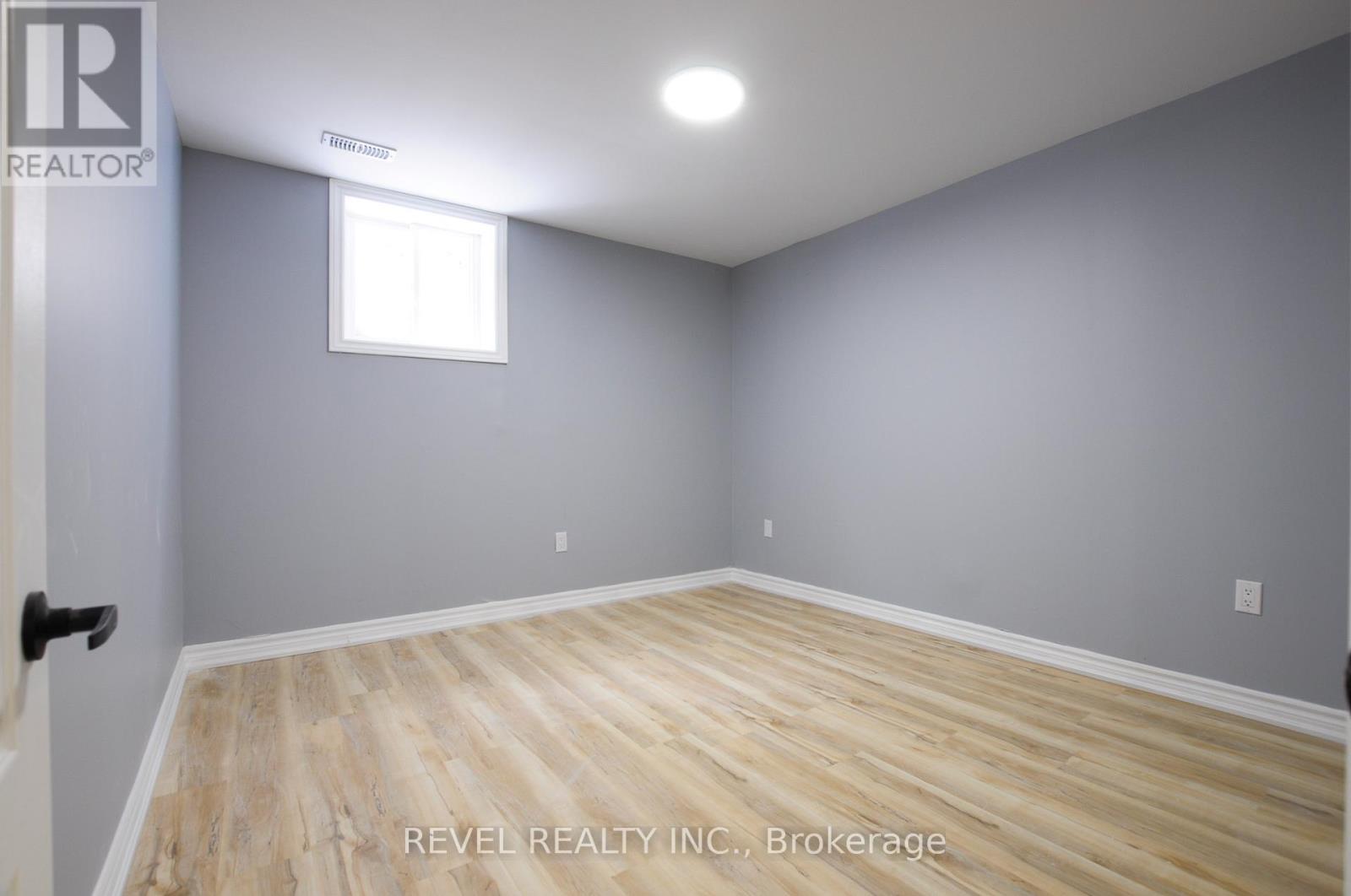 Lower - 412 Olde Village Lane, Shelburne, Ontario  L9V 3A4 - Photo 8 - X12884786