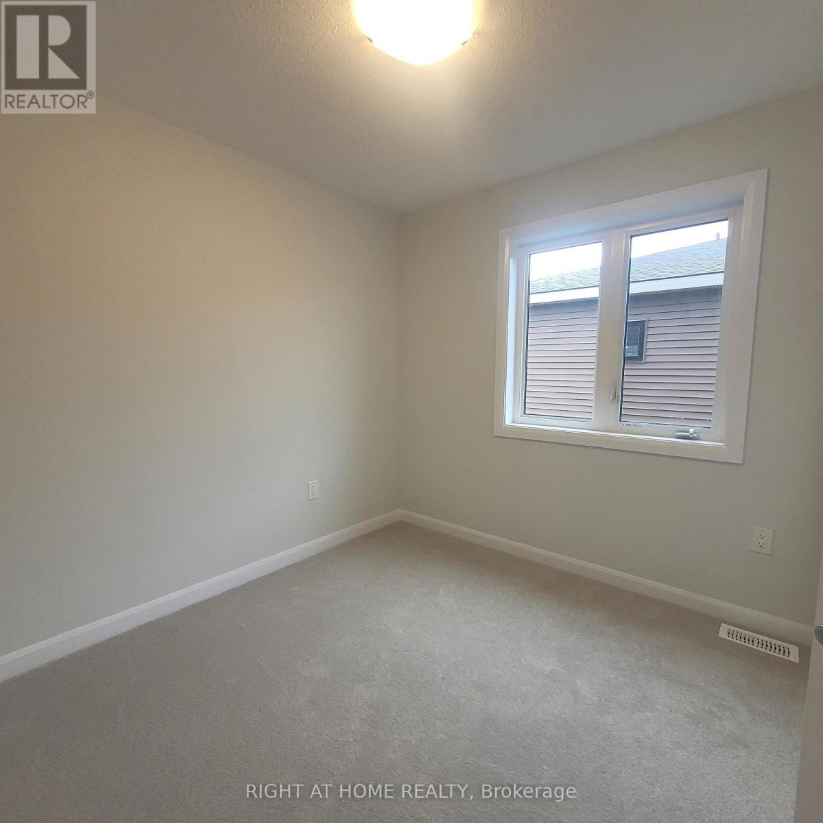 239 Elsie Macgill Walk, Ottawa, Ontario  K2W 0L4 - Photo 15 - X12994270