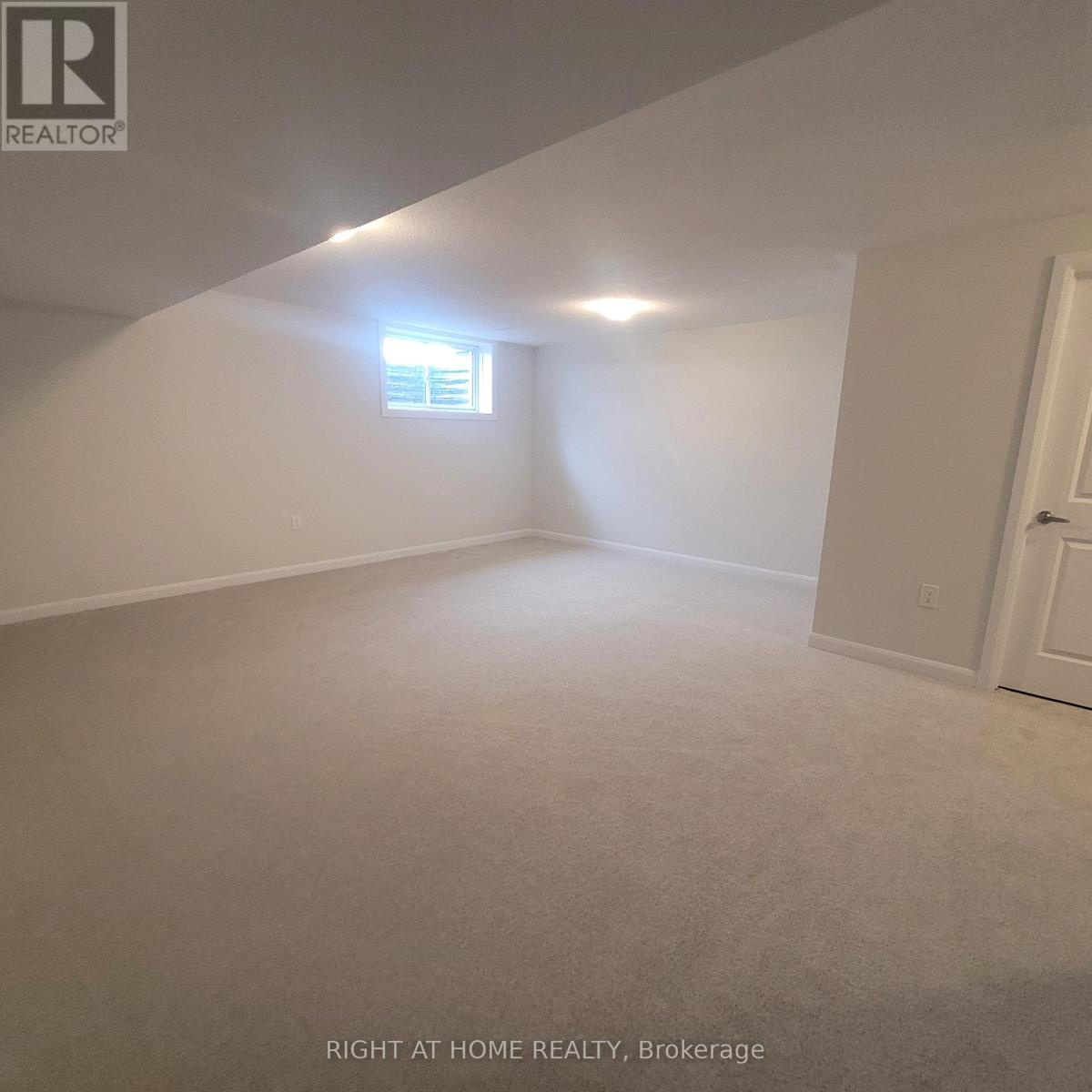 239 Elsie Macgill Walk, Ottawa, Ontario  K2W 0L4 - Photo 18 - X12994270