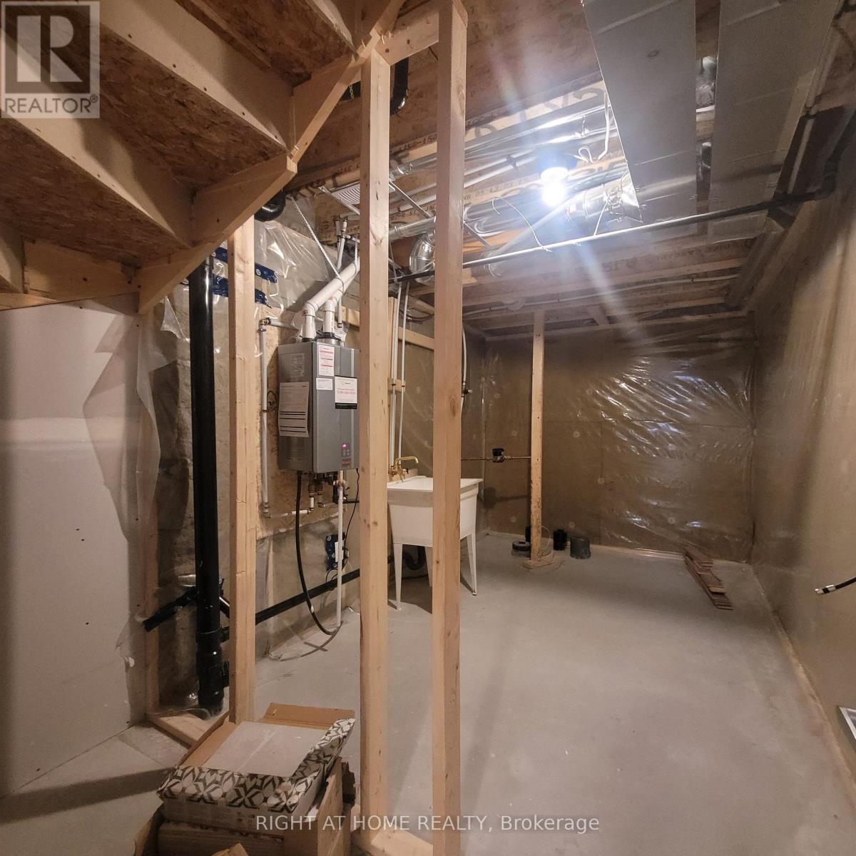 239 Elsie Macgill Walk, Ottawa, Ontario  K2W 0L4 - Photo 20 - X12994270