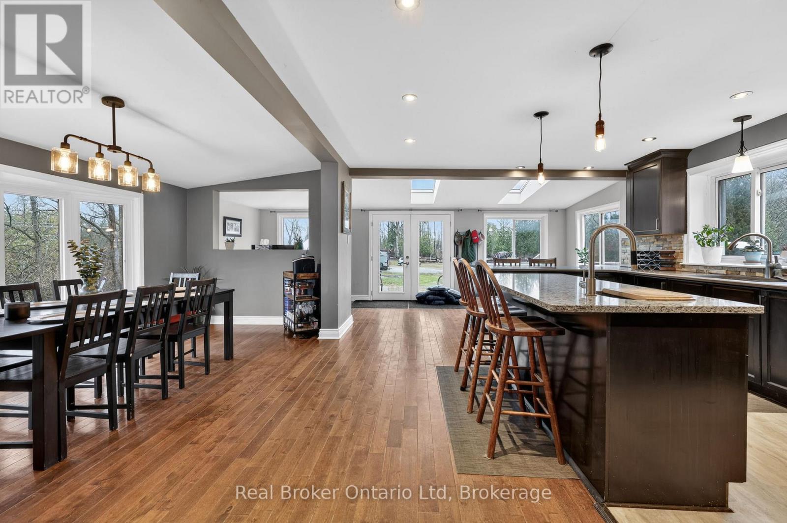 1720 Cameron Street W, Brock, Ontario  L0E 1E0 - Photo 11 - N12994342