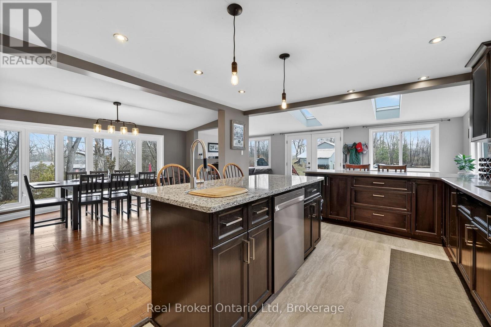 1720 Cameron Street W, Brock, Ontario  L0E 1E0 - Photo 13 - N12994342