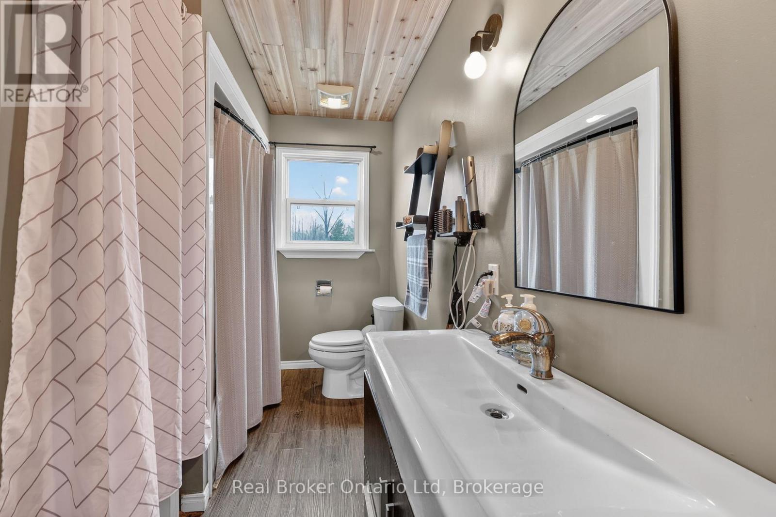 1720 Cameron Street W, Brock, Ontario  L0E 1E0 - Photo 19 - N12994342