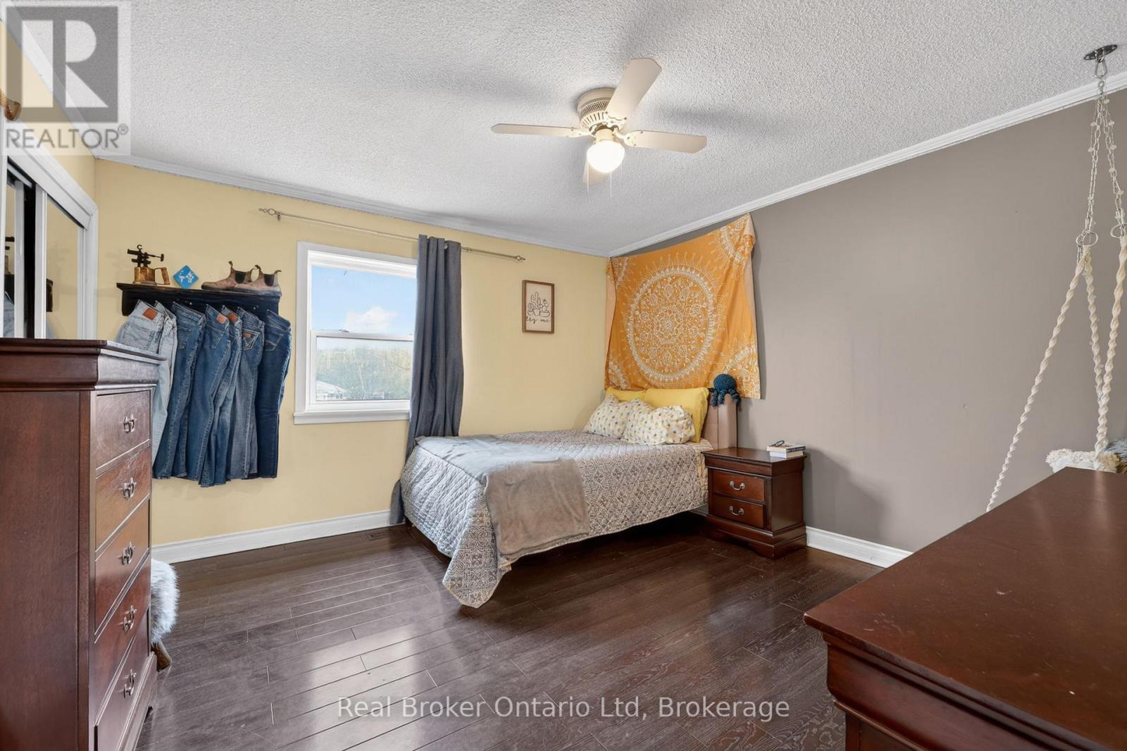 1720 Cameron Street W, Brock, Ontario  L0E 1E0 - Photo 23 - N12994342