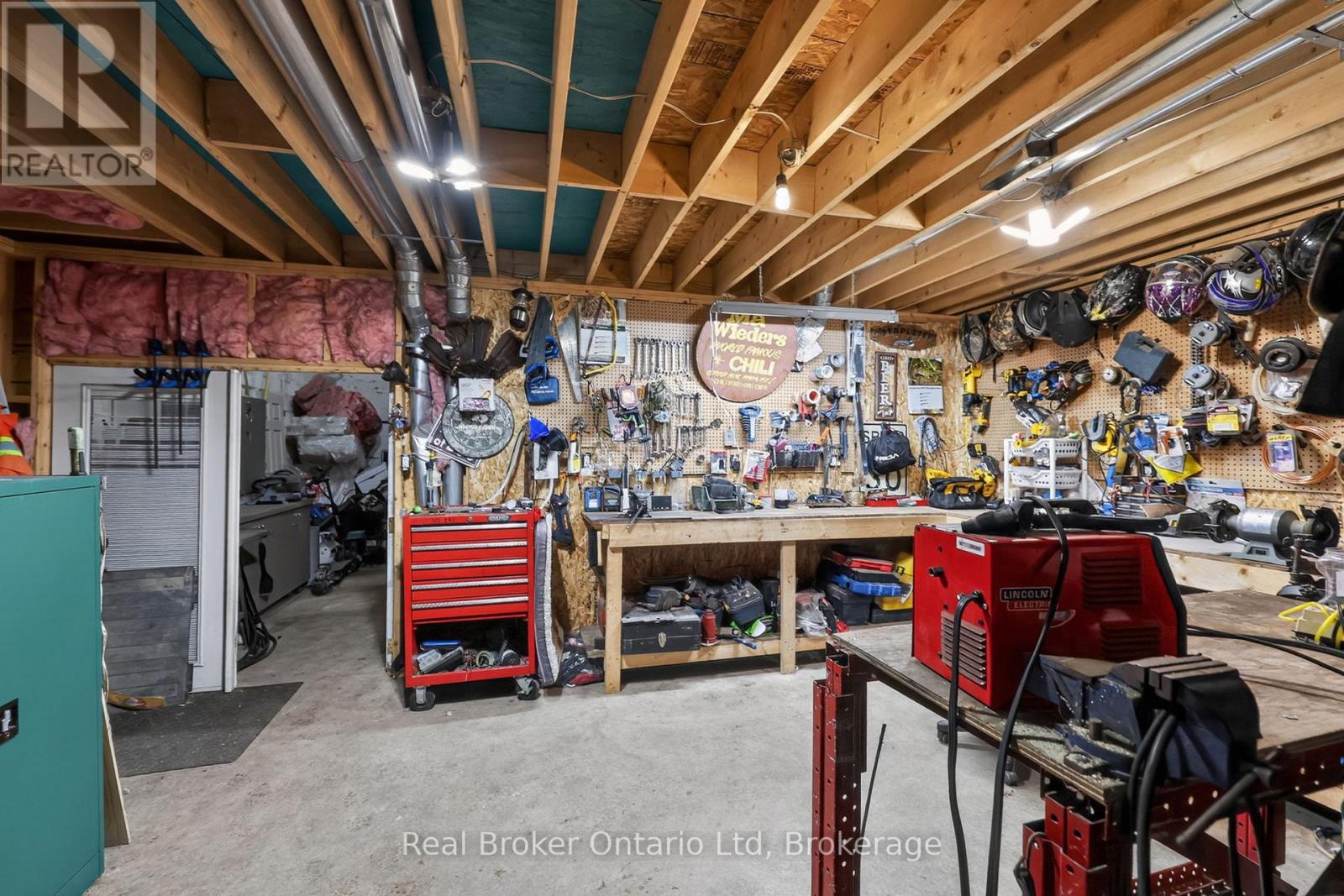 1720 Cameron Street W, Brock, Ontario  L0E 1E0 - Photo 36 - N12994342