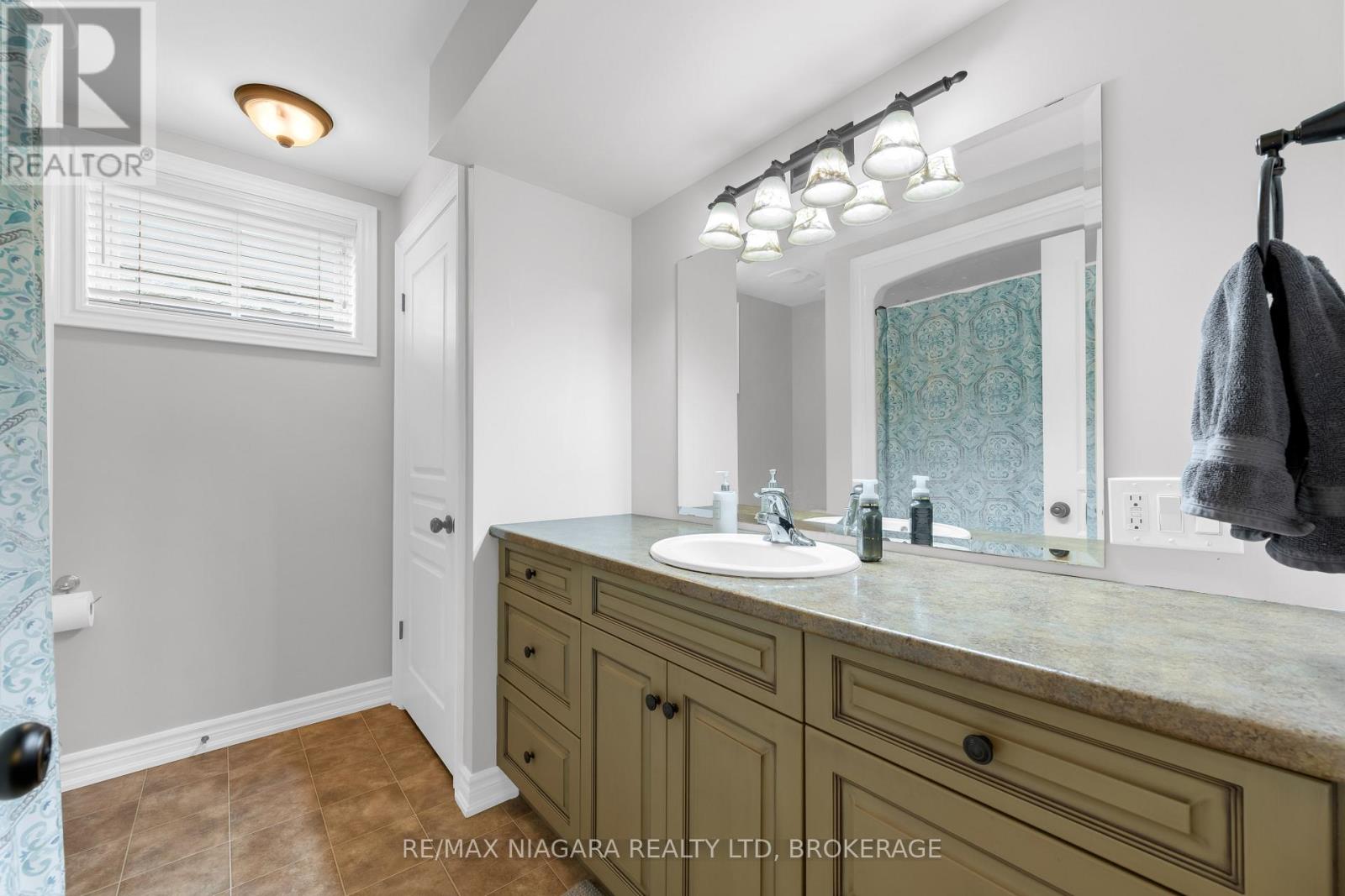 27 Martha Court, Pelham, Ontario L0S 1C0 - Photo 30 - X12994274