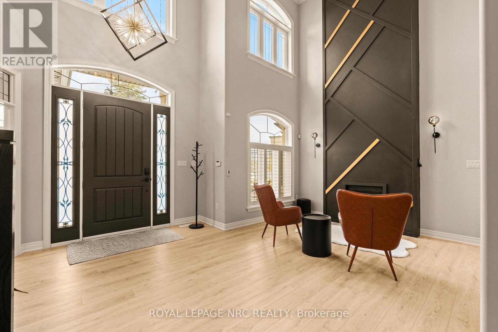 63 Terrace Drive, Grimsby, Ontario  L3M 1B6 - Photo 4 - X12994288