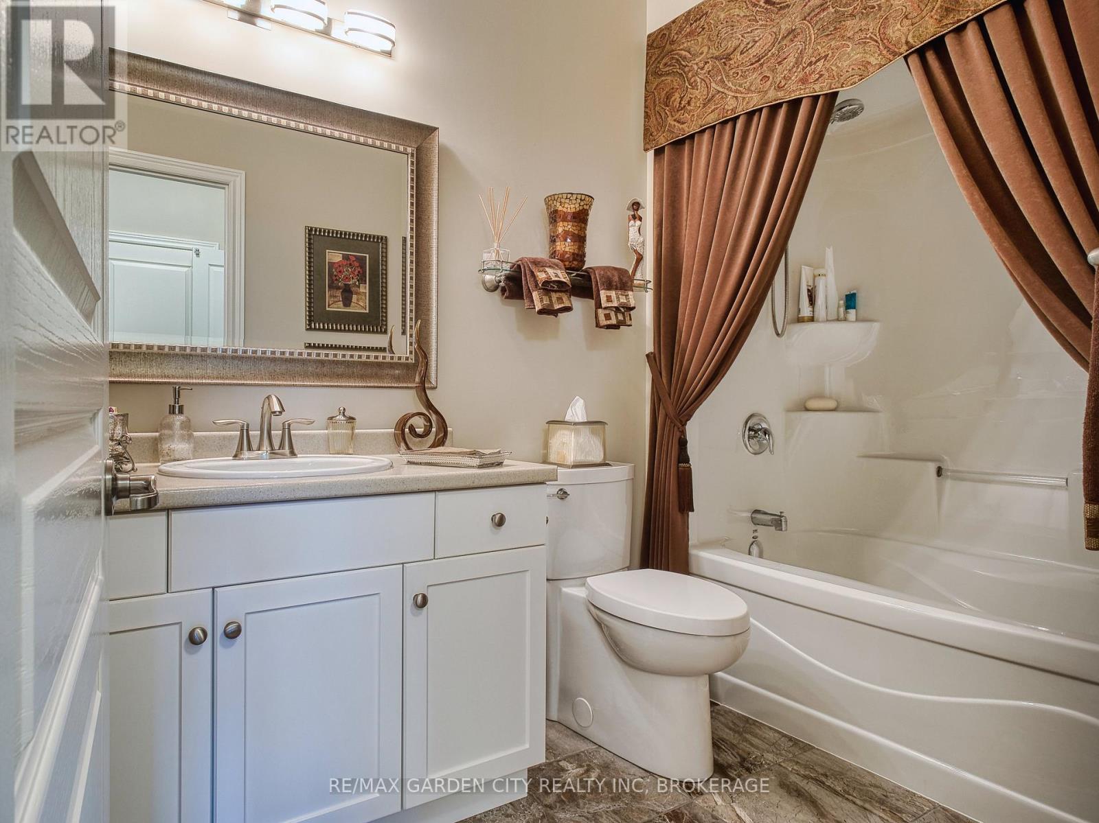 15 - 215 Vansickle Road, St. Catharines, Ontario  L2S 0E3 - Photo 16 - X12994328