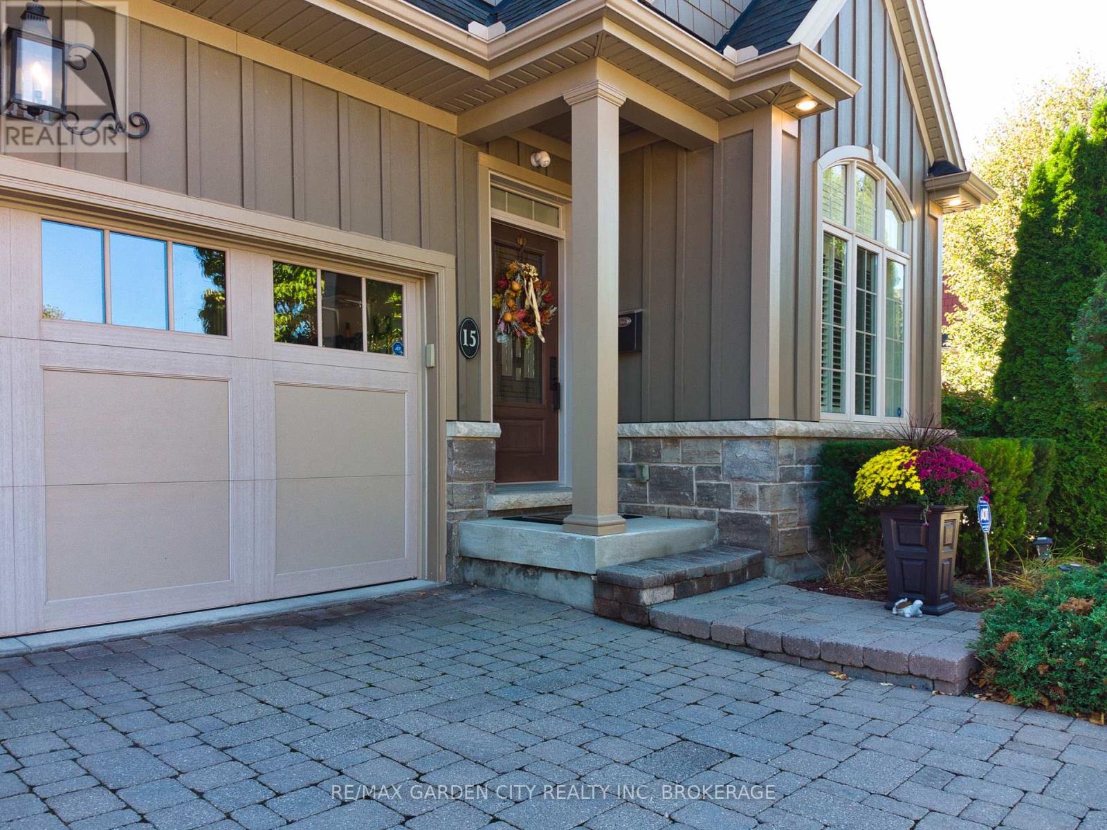 15 - 215 Vansickle Road, St. Catharines, Ontario  L2S 0E3 - Photo 2 - X12994328