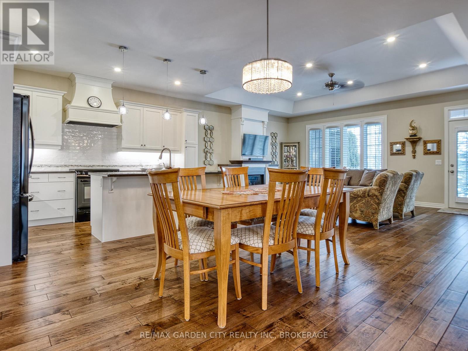 15 - 215 Vansickle Road, St. Catharines, Ontario  L2S 0E3 - Photo 7 - X12994328