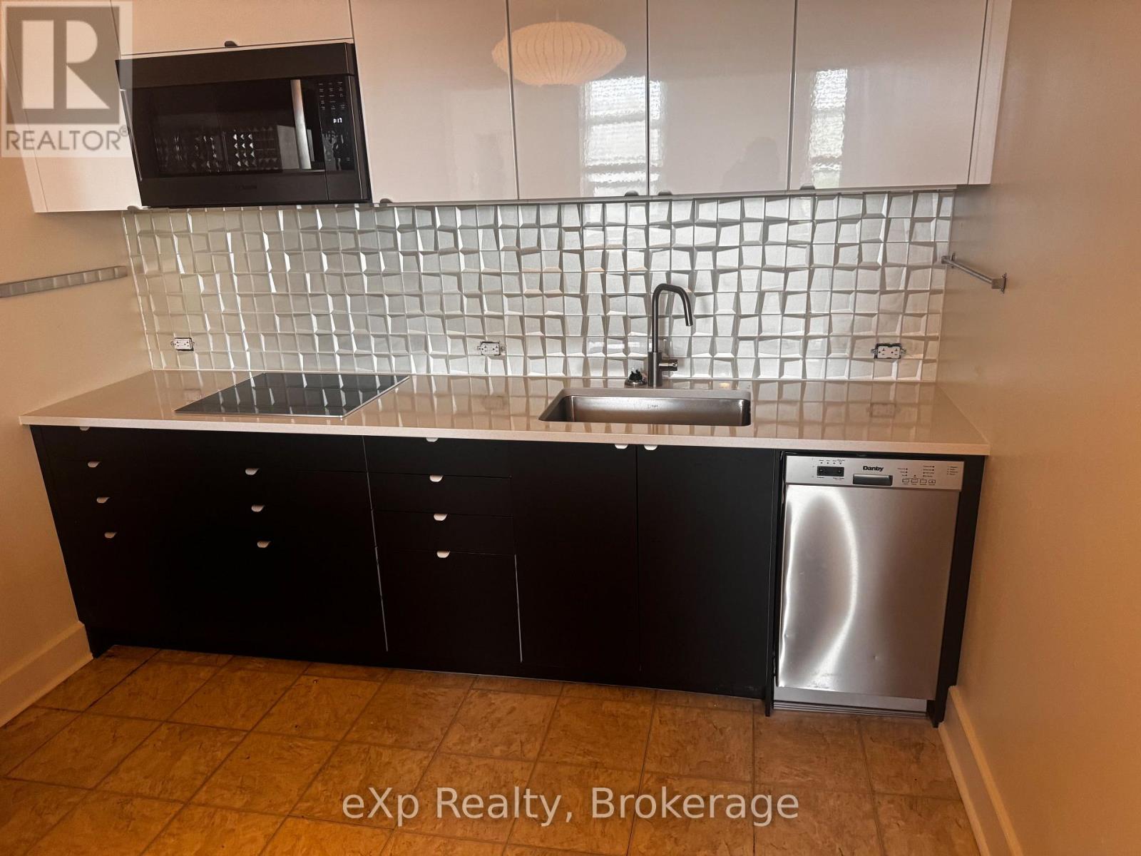 6 - 24 Wellington Street, Stratford, Ontario  N5A 2L2 - Photo 7 - X12994338