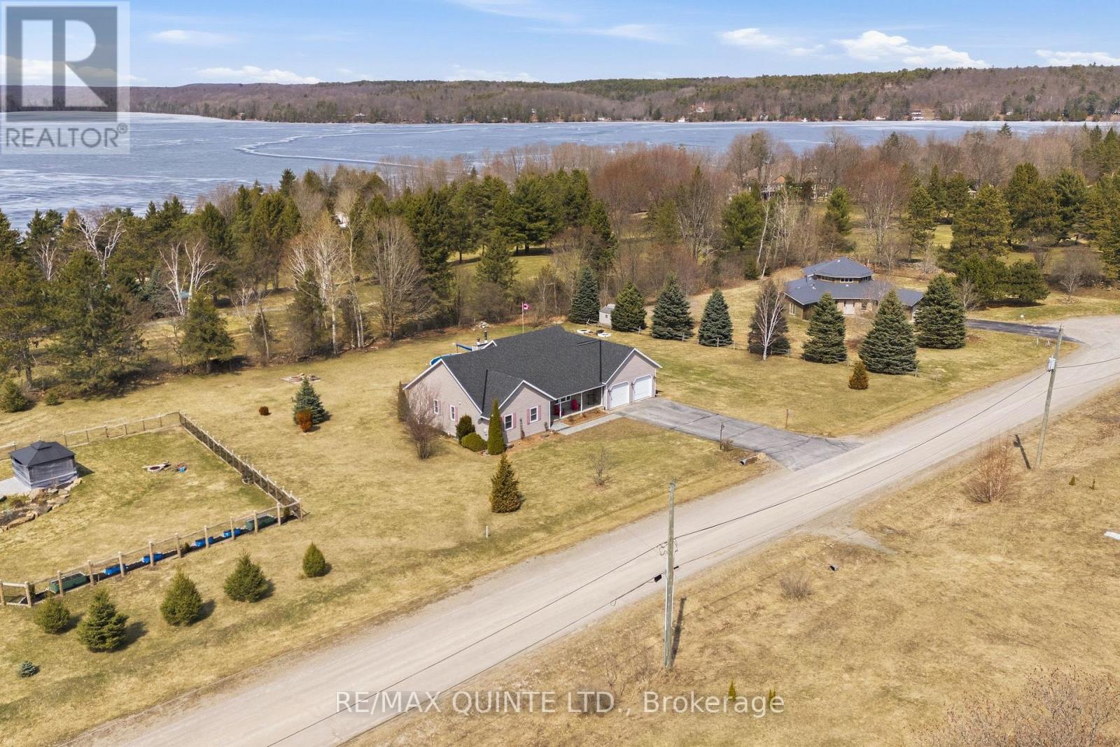 19 ST ANDREWS LANE DRIVE, Rideau Lakes, Ontario