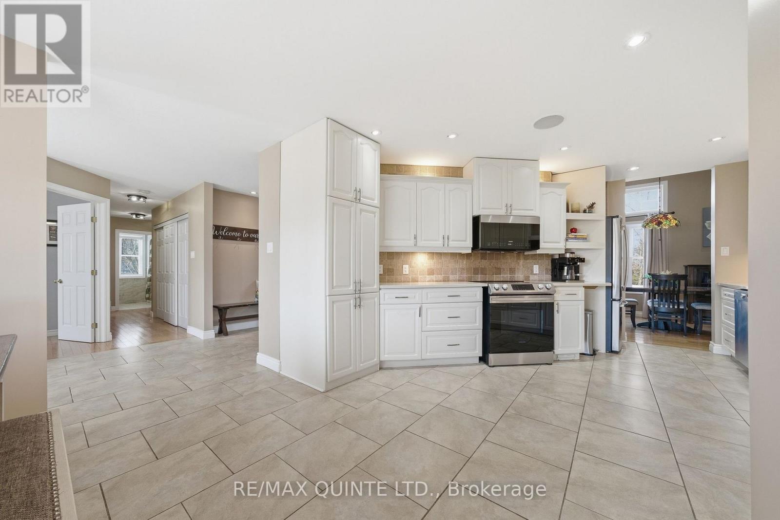 19 St Andrews Lane Drive, Rideau Lakes, Ontario  K0G 1X0 - Photo 6 - X12994326