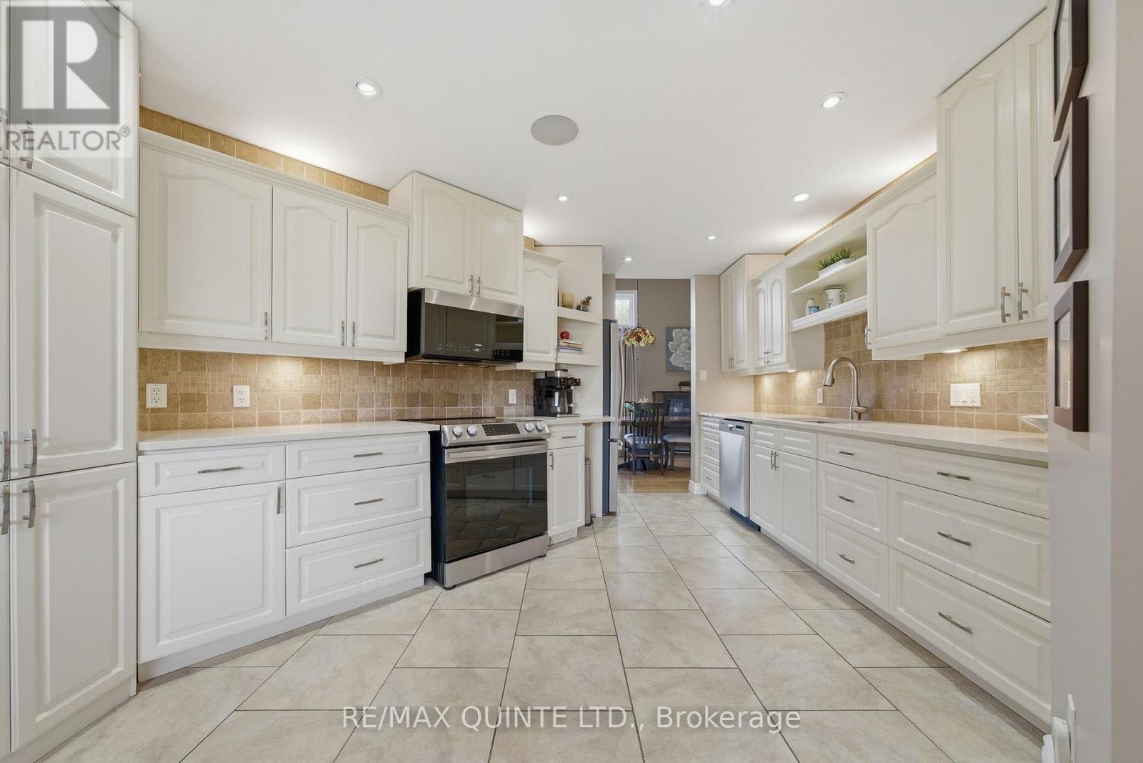 19 St Andrews Lane Drive, Rideau Lakes, Ontario  K0G 1X0 - Photo 7 - X12994326