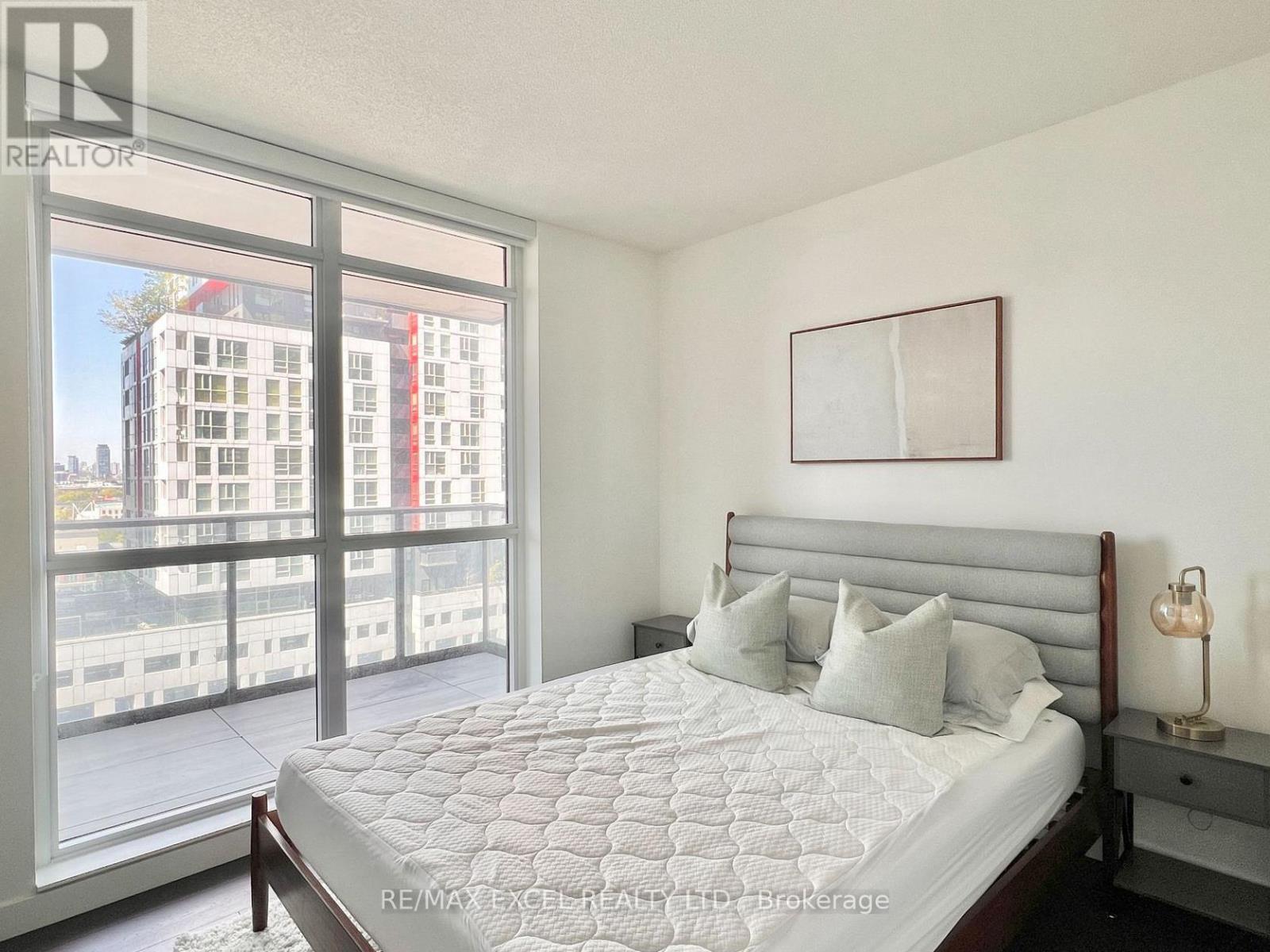 1811 - 38 Widmer Street, Toronto, Ontario  M5V 0P7 - Photo 18 - C12994216