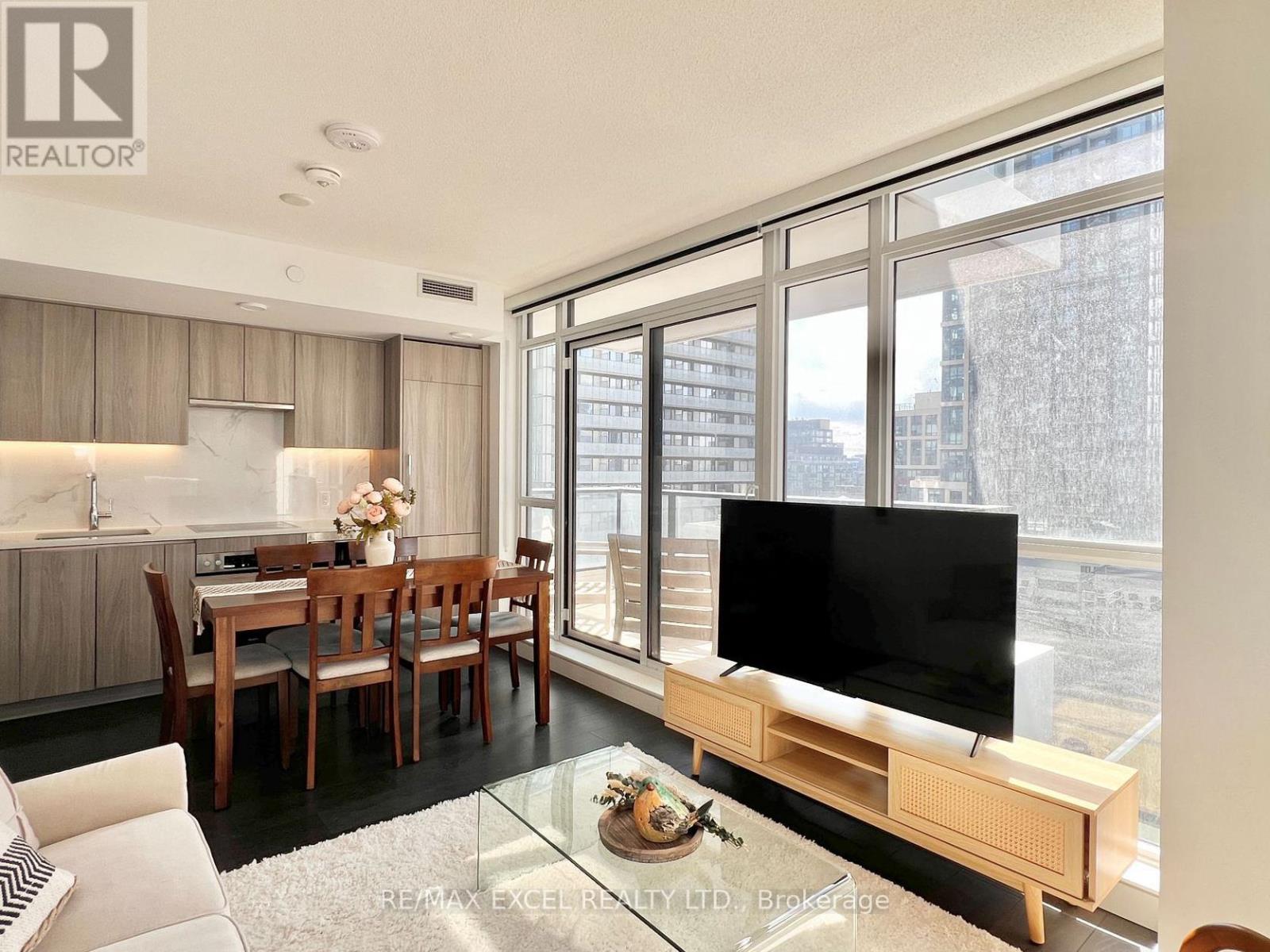 1811 - 38 Widmer Street, Toronto, Ontario  M5V 0P7 - Photo 4 - C12994216