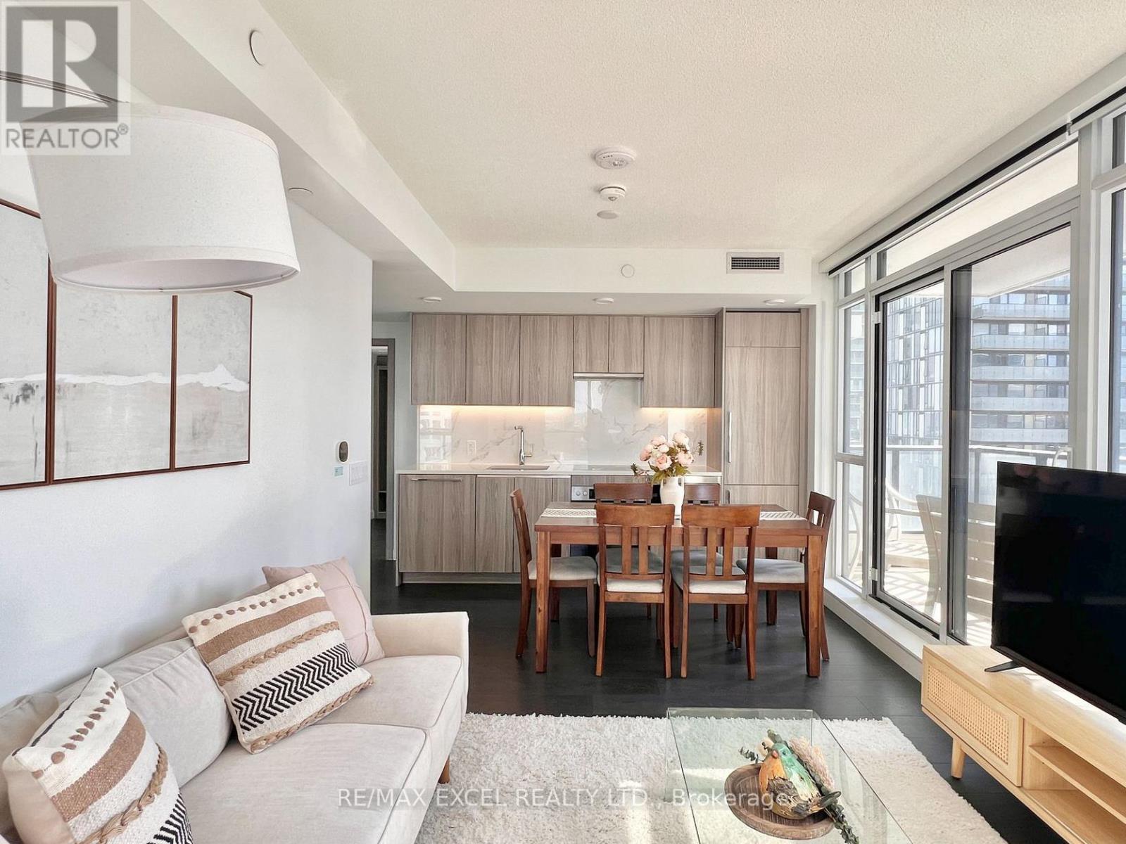 1811 - 38 Widmer Street, Toronto, Ontario  M5V 0P7 - Photo 8 - C12994216