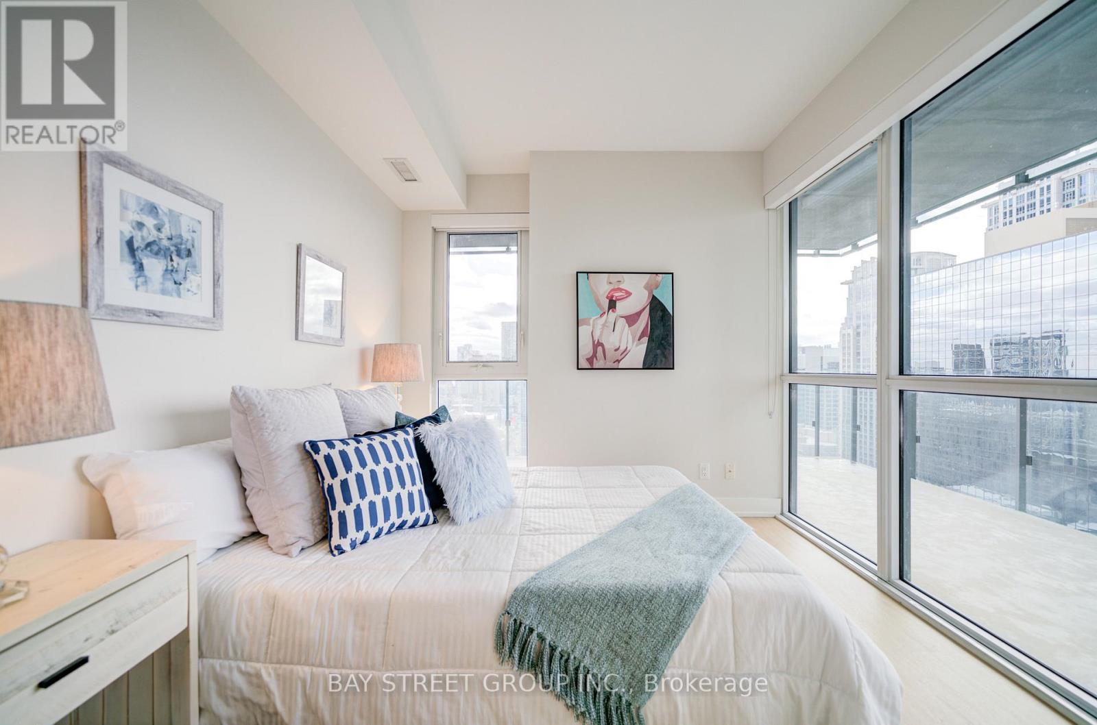 3211 - 7 Grenville Street, Toronto, Ontario  M4Y 0E9 - Photo 12 - C12994238