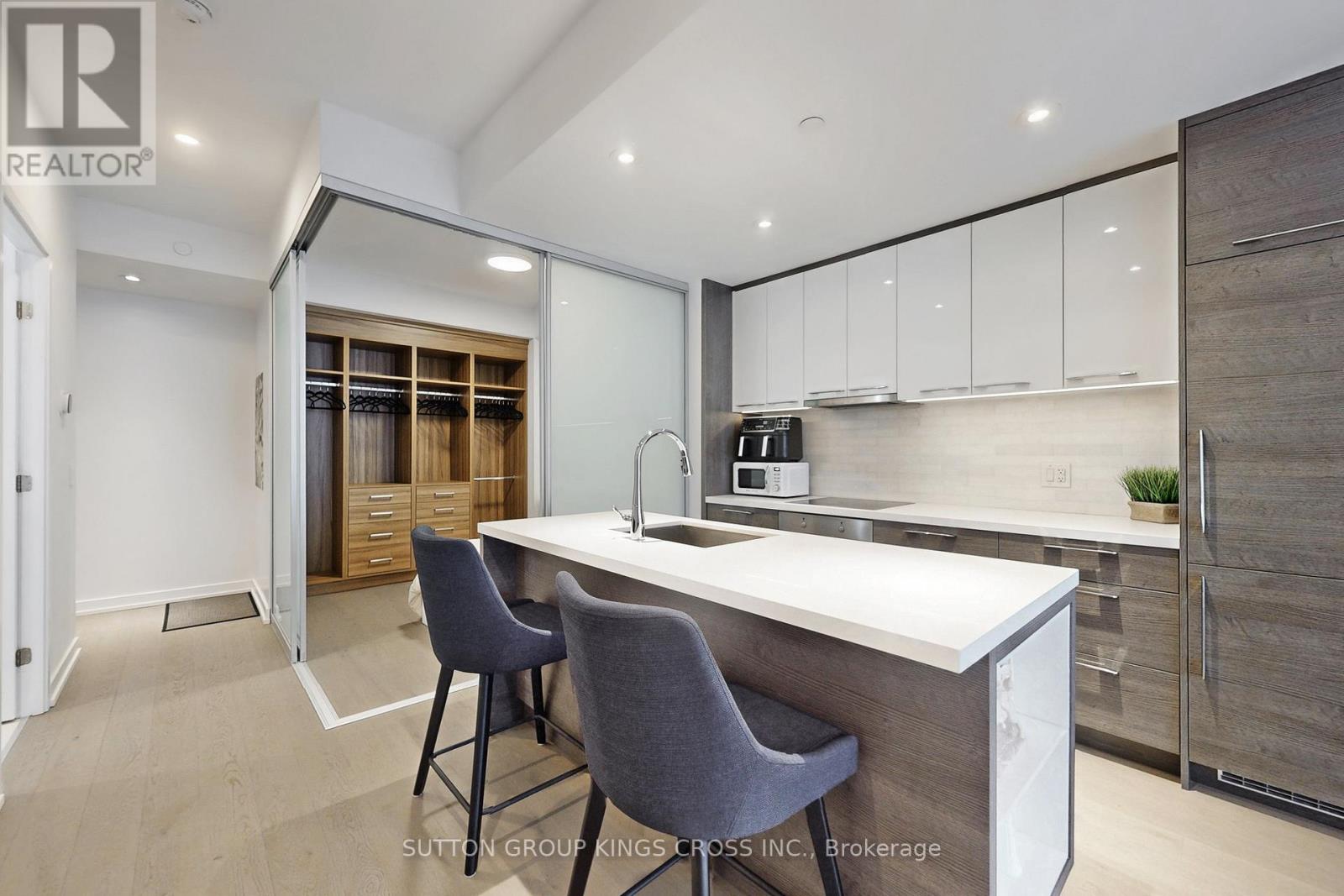 3901 - 488 University Avenue, Toronto, Ontario  M5G 0C1 - Photo 12 - C12994256