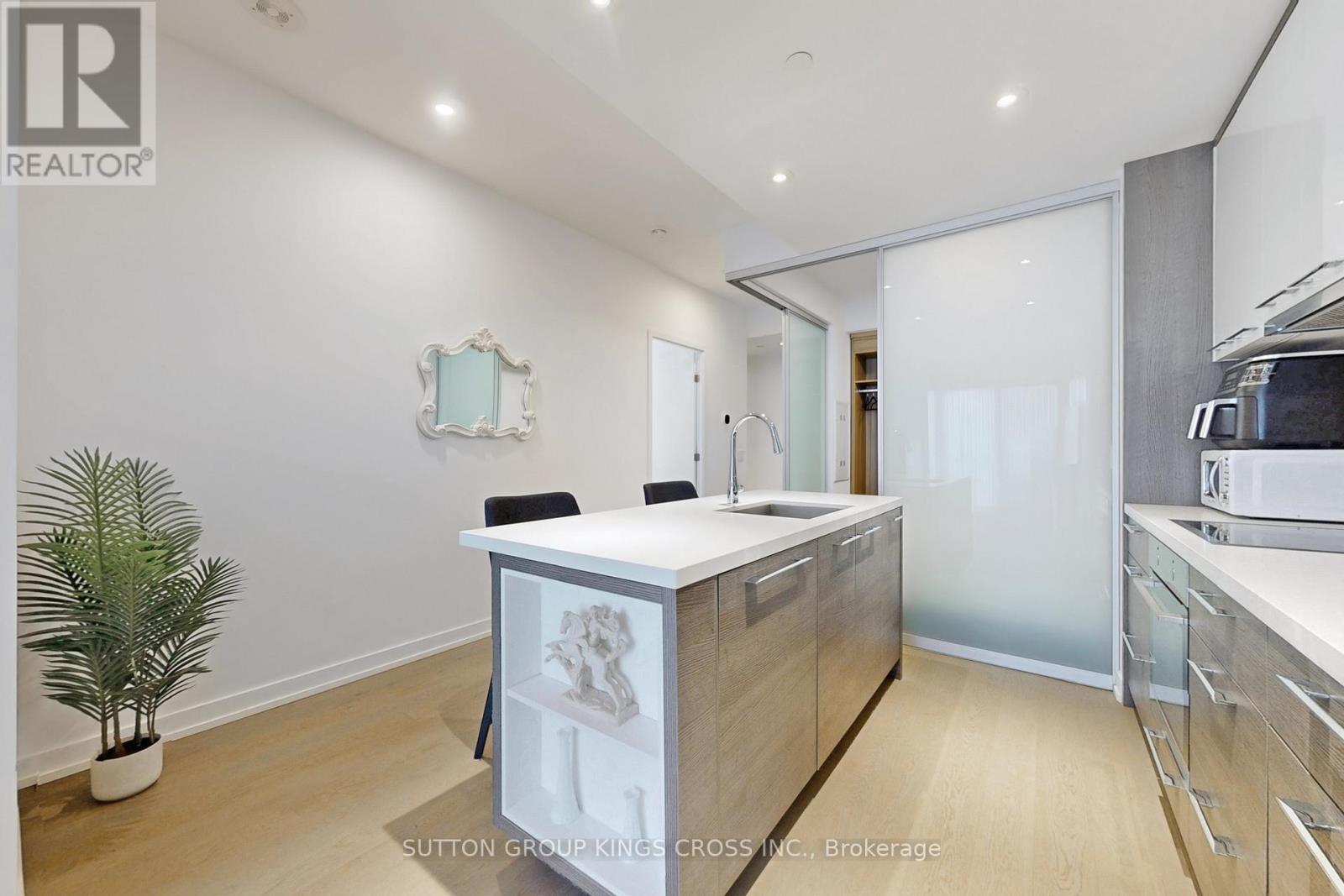 3901 - 488 University Avenue, Toronto, Ontario  M5G 0C1 - Photo 15 - C12994256