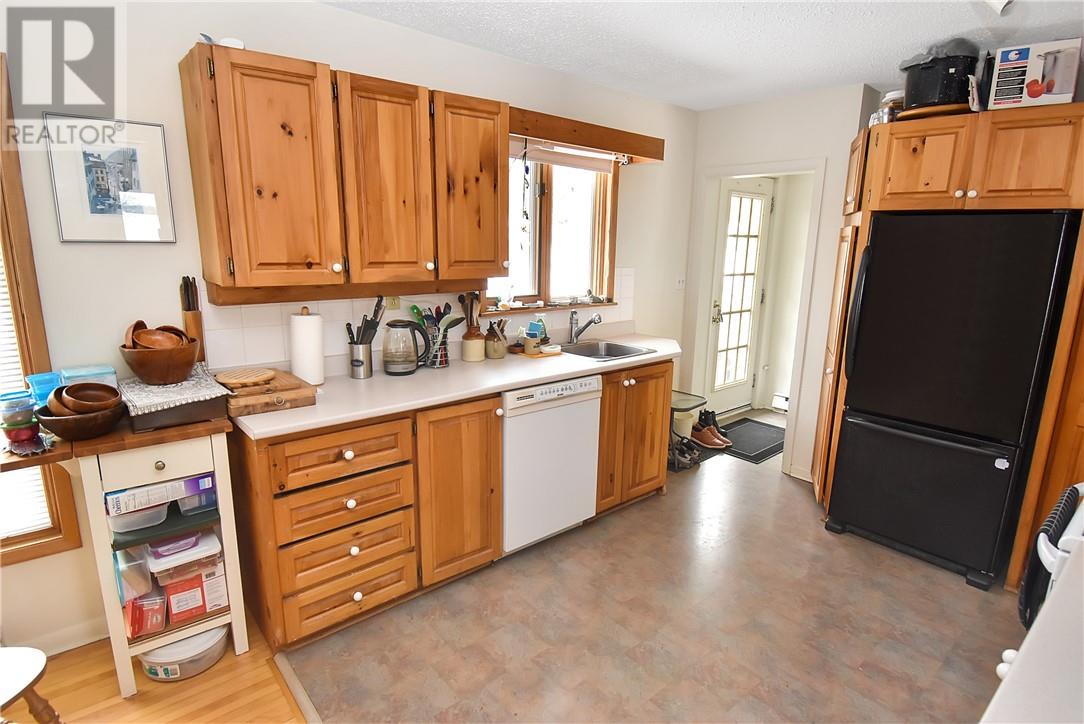 488 Lake Point Crt, Sudbury, Ontario  P3E 6J3 - Photo 12 - 2127102