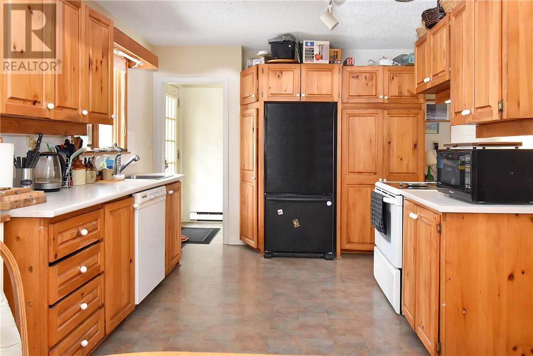 488 Lake Point Crt, Sudbury, Ontario  P3E 6J3 - Photo 15 - 2127102