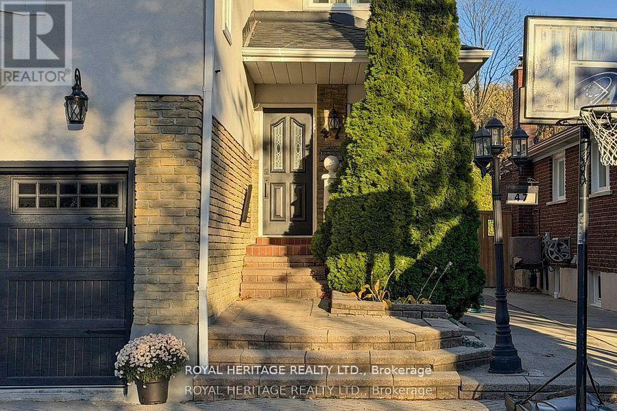 47 Cherryhill Avenue, Toronto, Ontario  M1C 1W9 - Photo 4 - E12994254